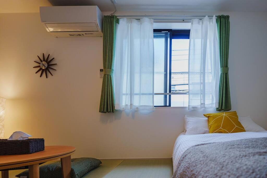 E Newly Renovated Hotel, Direct Access To Ueno, Asakusa, Disneyland, Airport * Tokyo