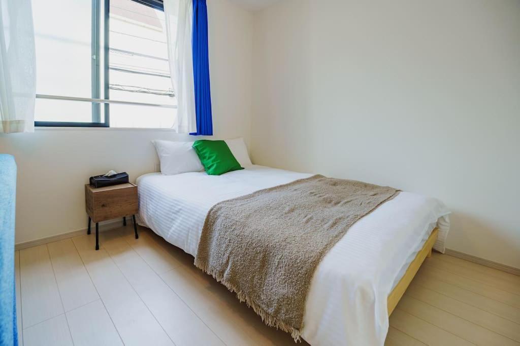 Apartment D Newly Renovated Hotel, Direct Access To Ueno, Asakusa, Disneyland, Airport *