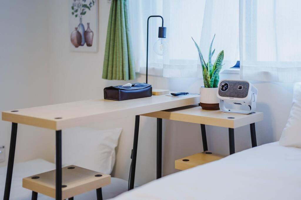 C Newly Renovated Hotel, Direct Access To Ueno, Asakusa, Disneyland, Airport Apartment