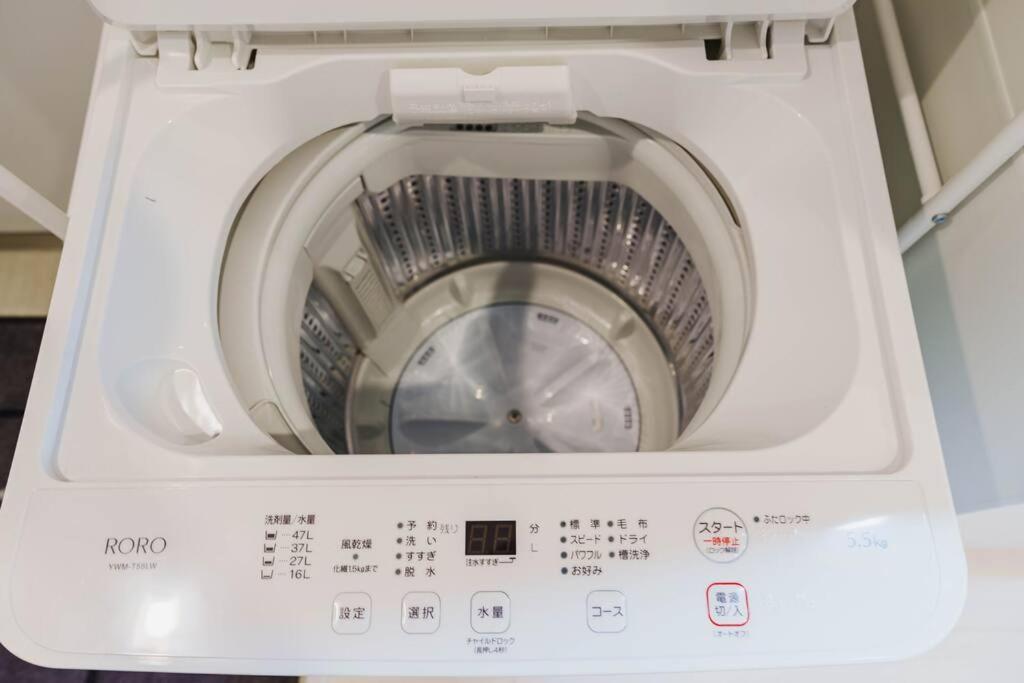 Apartment C Newly Renovated Hotel, Direct Access To Ueno, Asakusa, Disneyland, Airport Tokyo