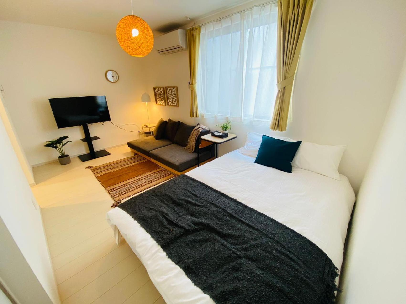 B Newly Renovated Hotel, Direct Access To Ueno, Asakusa, Disneyland, Airport *