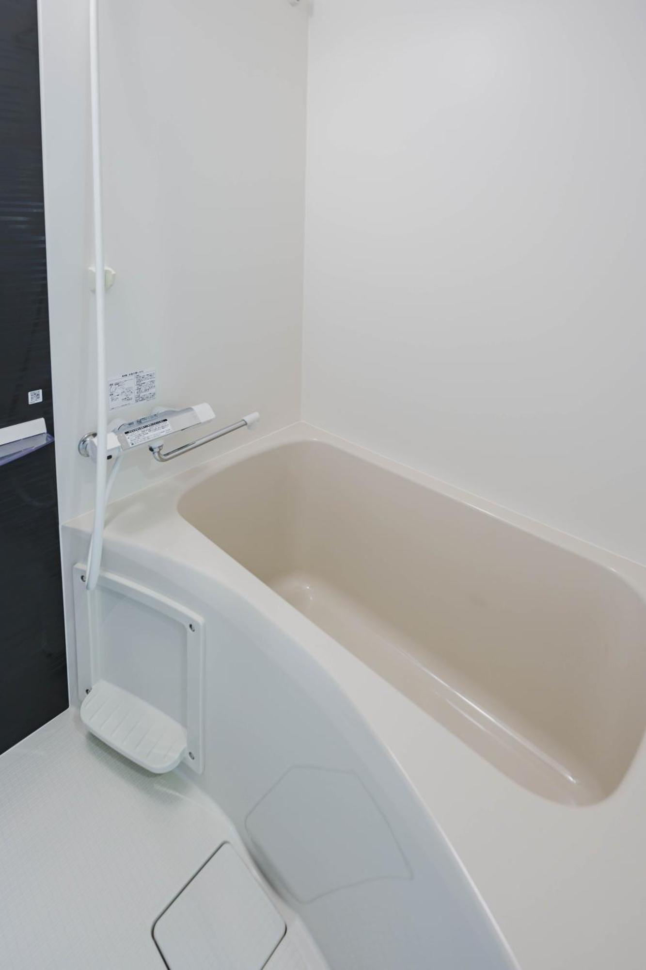 Aoto101, Newly Renovated Hotel, Direct Access To Ueno, Asakusa, Disneyland, Airport, Apartment