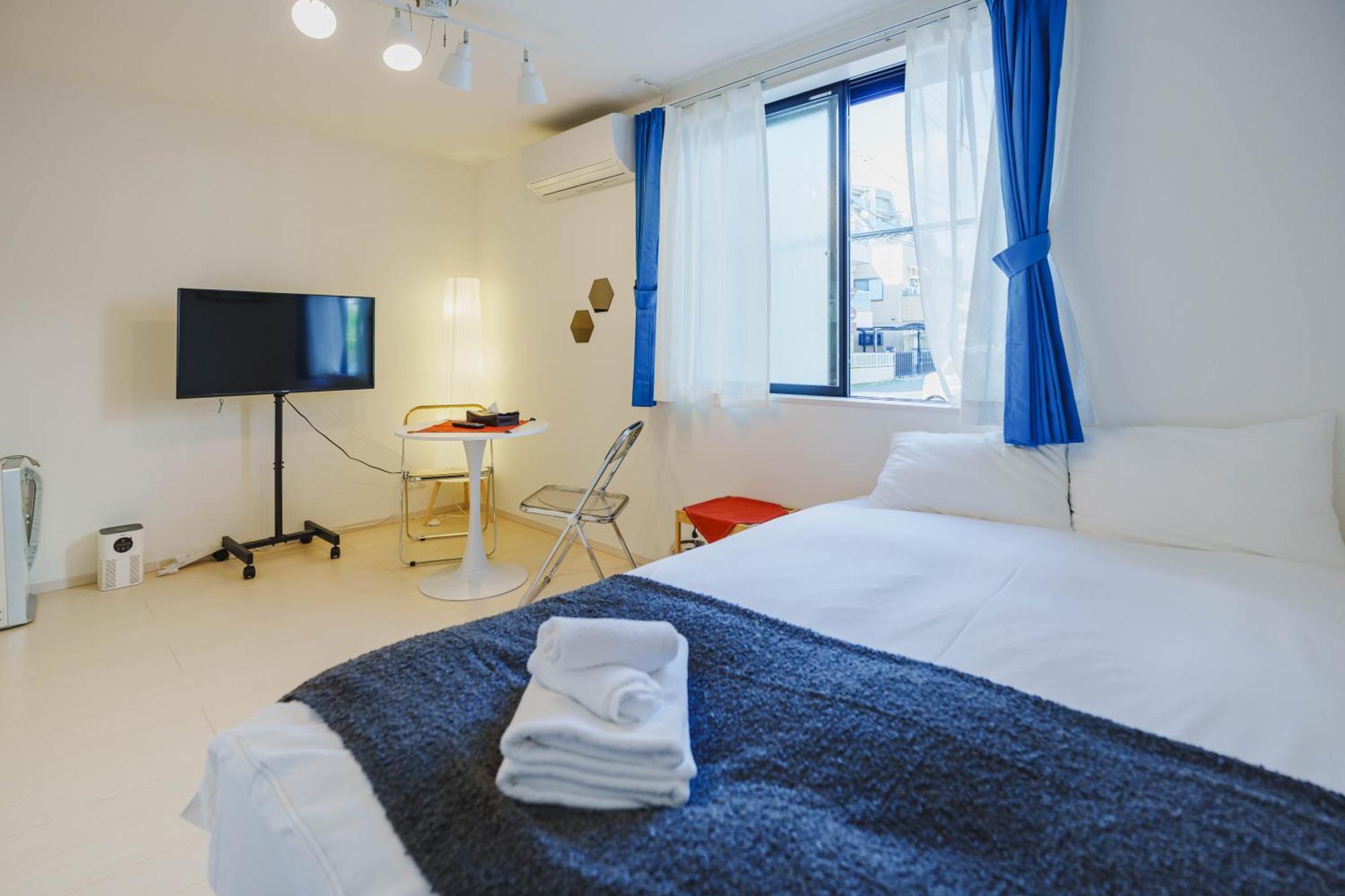Aoto101, Newly Renovated Hotel, Direct Access To Ueno, Asakusa, Disneyland, Airport, Apartment Tokyo