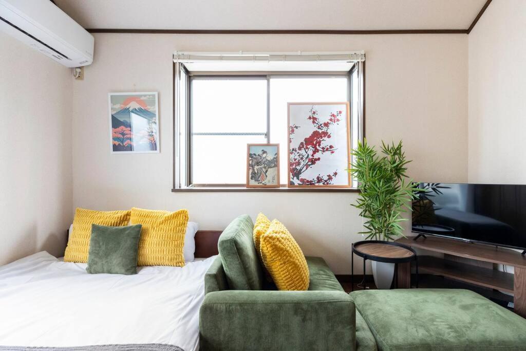 弥生町1丁目202 Apartment