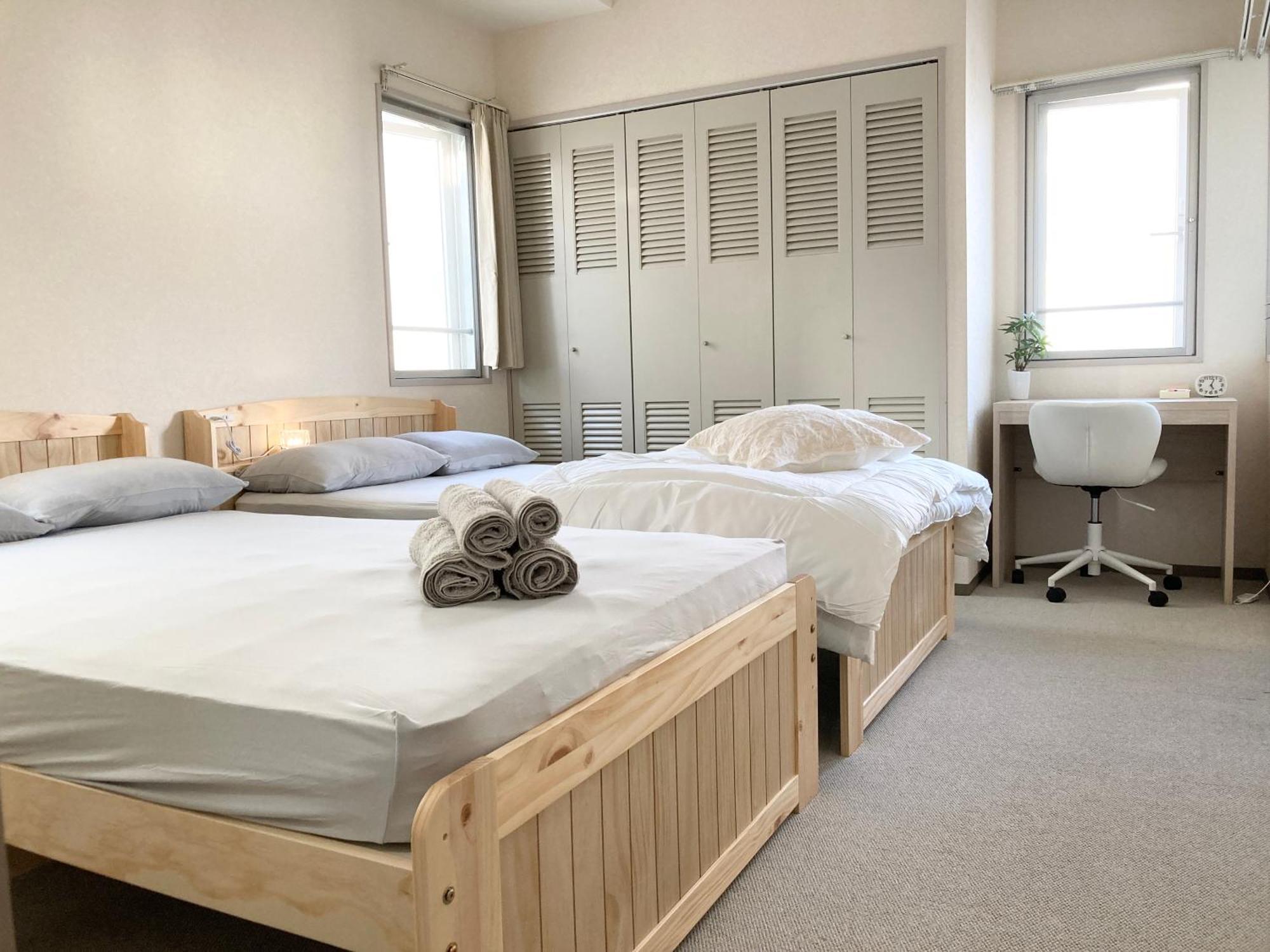Apartment Miko's House Setagaya, Shinjuku 10min, Tranquil Hideaway, Lucky Cat Temple, Super Market 新宿10分 下北沢2km 喧騒から離れた隠れ家, 招き猫の豪徳寺 あなたの東京の家 *