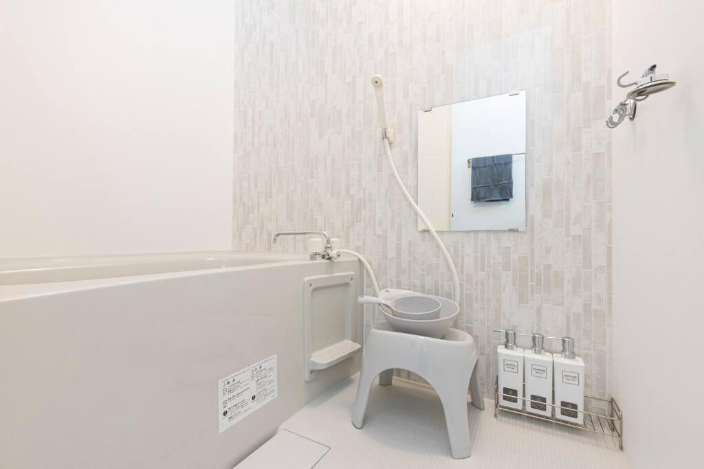 Nishisugamo Full Renovated House Next To A Cherry Blossom Park Apartment *