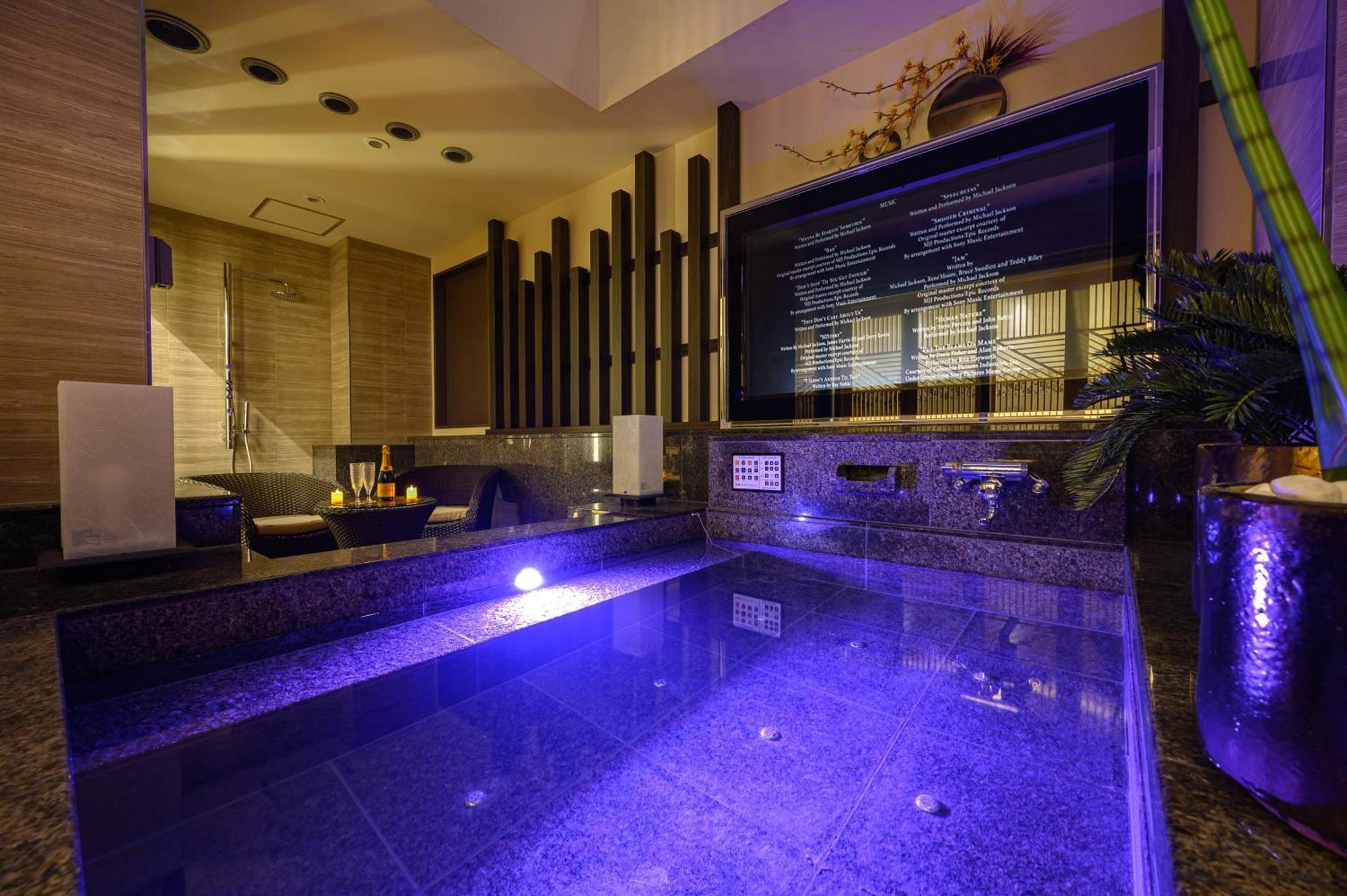 Varkin Annex Hotel