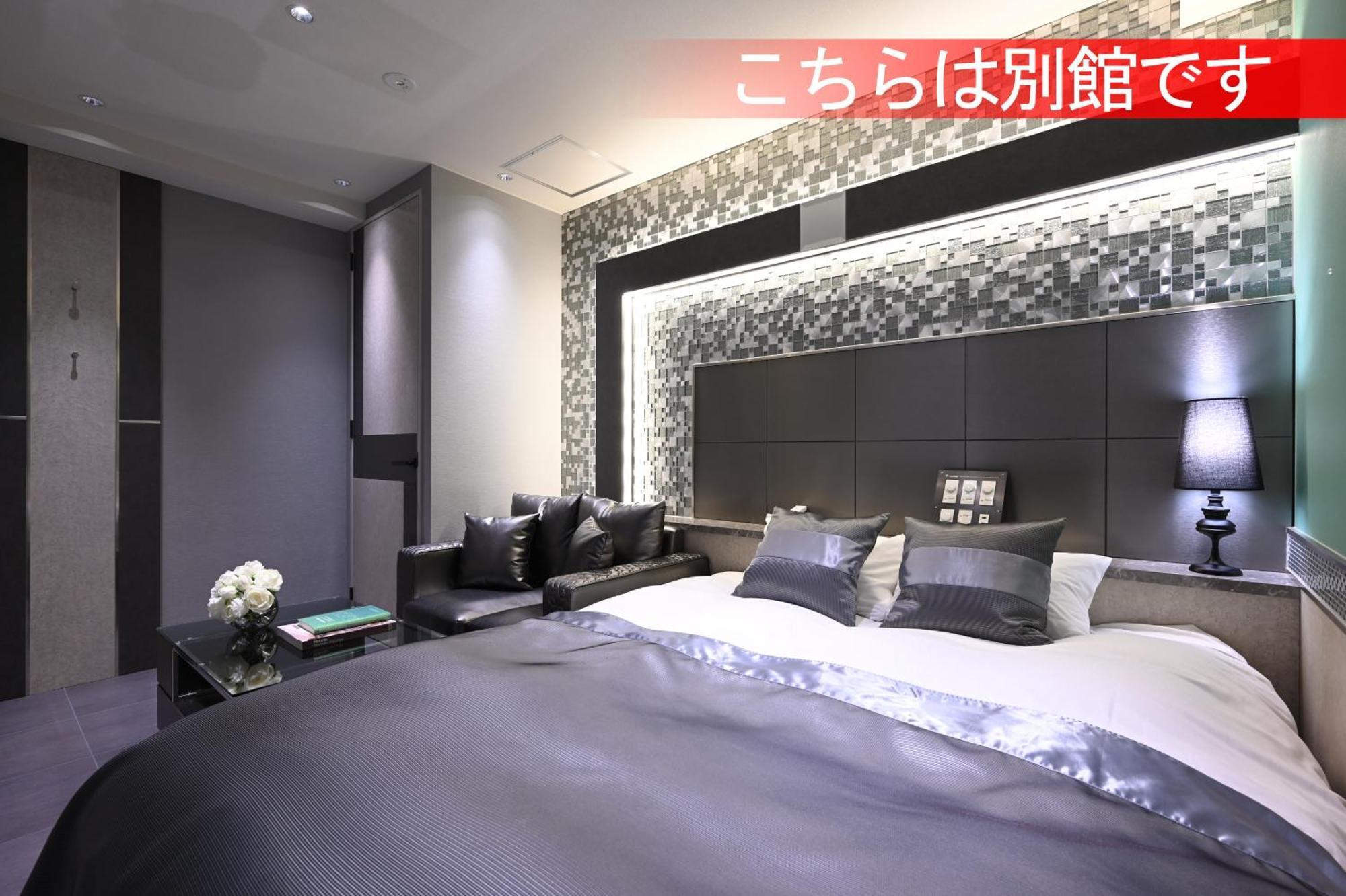Varkin Annex Hotel 3*