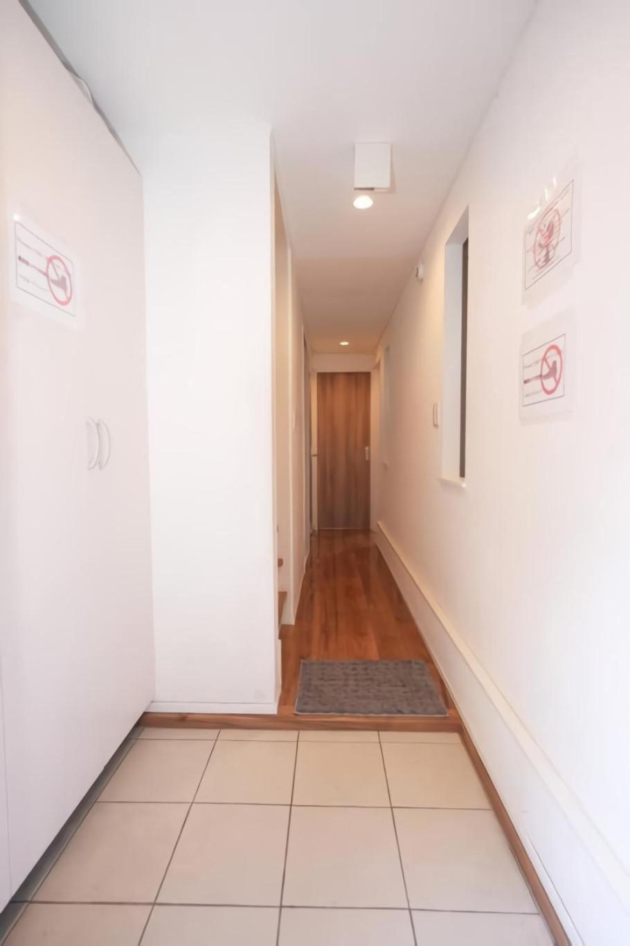 Apartment 2分钟直达新宿站 位于新大久保商业街3房间超大舒适民宿 *