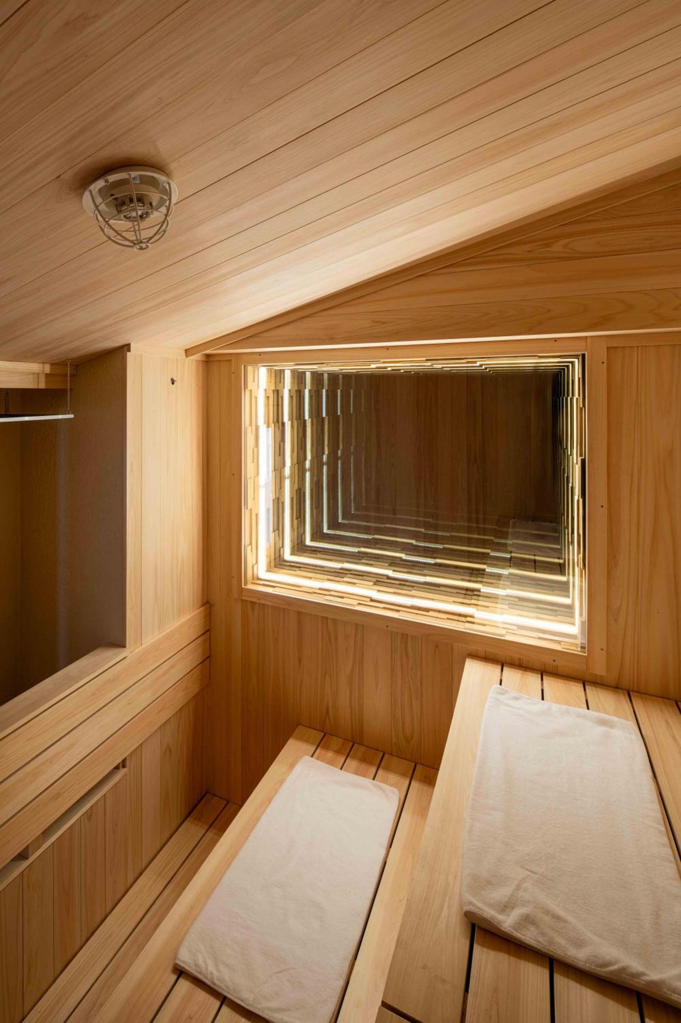 Kutsurogi Sauna And Tokyo
