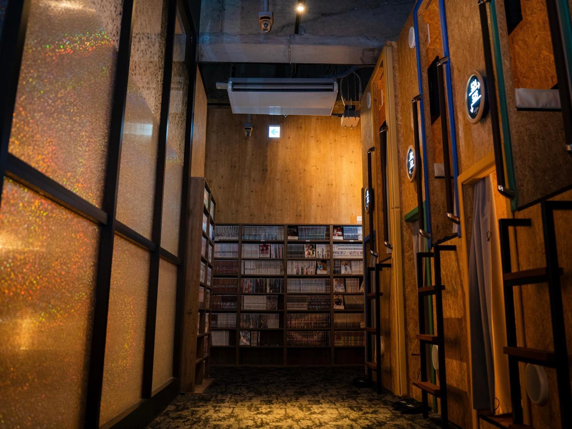 Capsule hotel Eegee Kamata 2*
