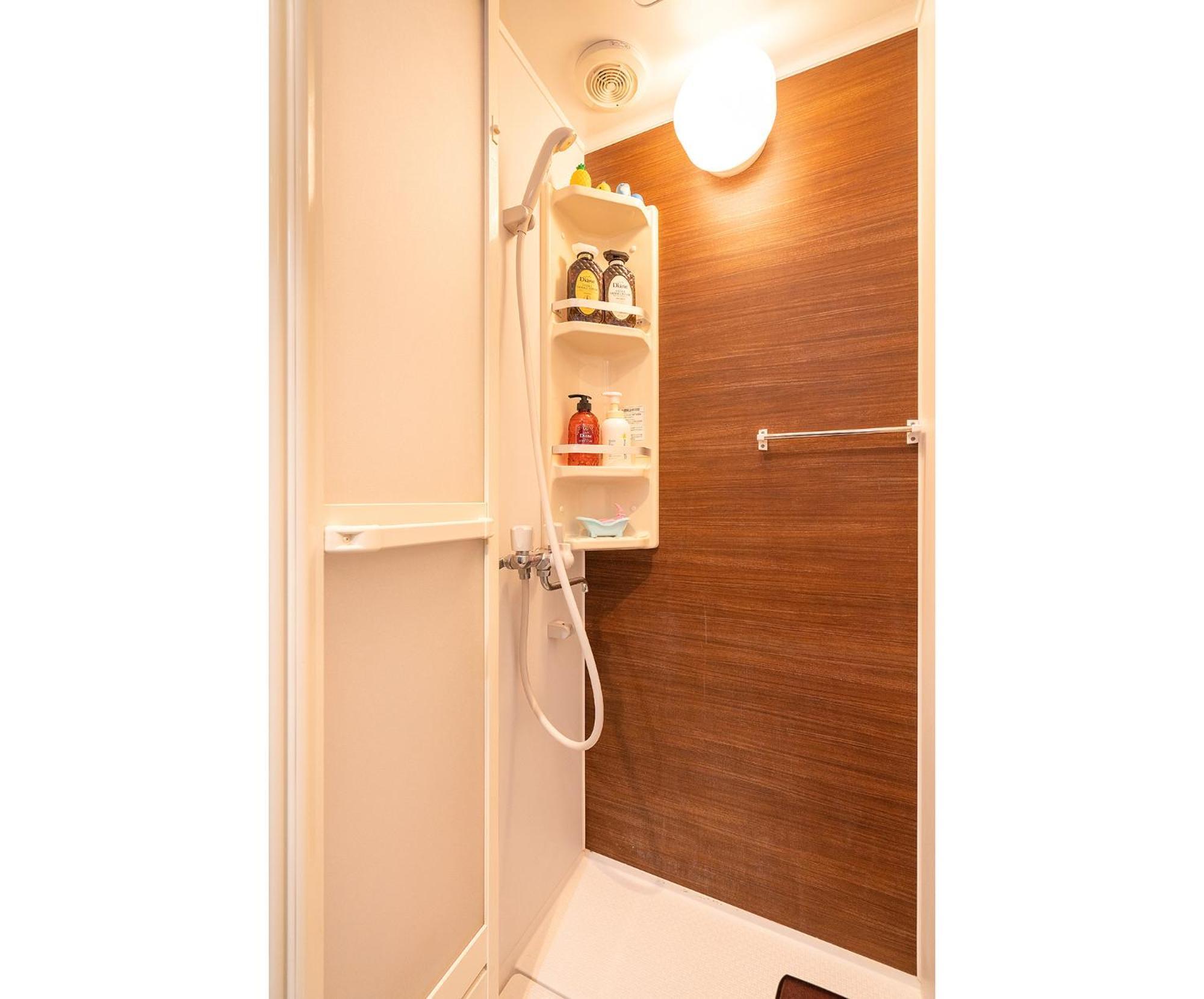 Buxing Qiu Ye I & Uehi: Comfort Apartment Tokyo