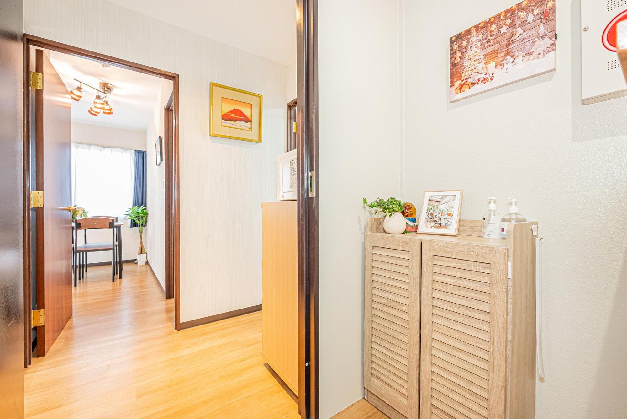 Bright Modern Airbnb In Tokyo's Northern District