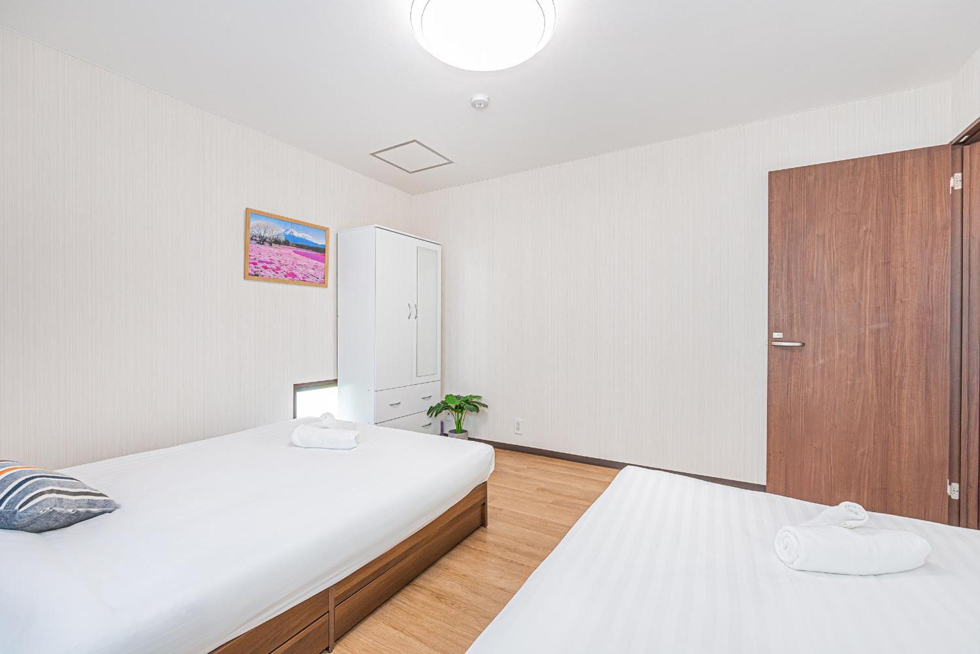 Bright Modern Airbnb In Tokyo's Northern District *