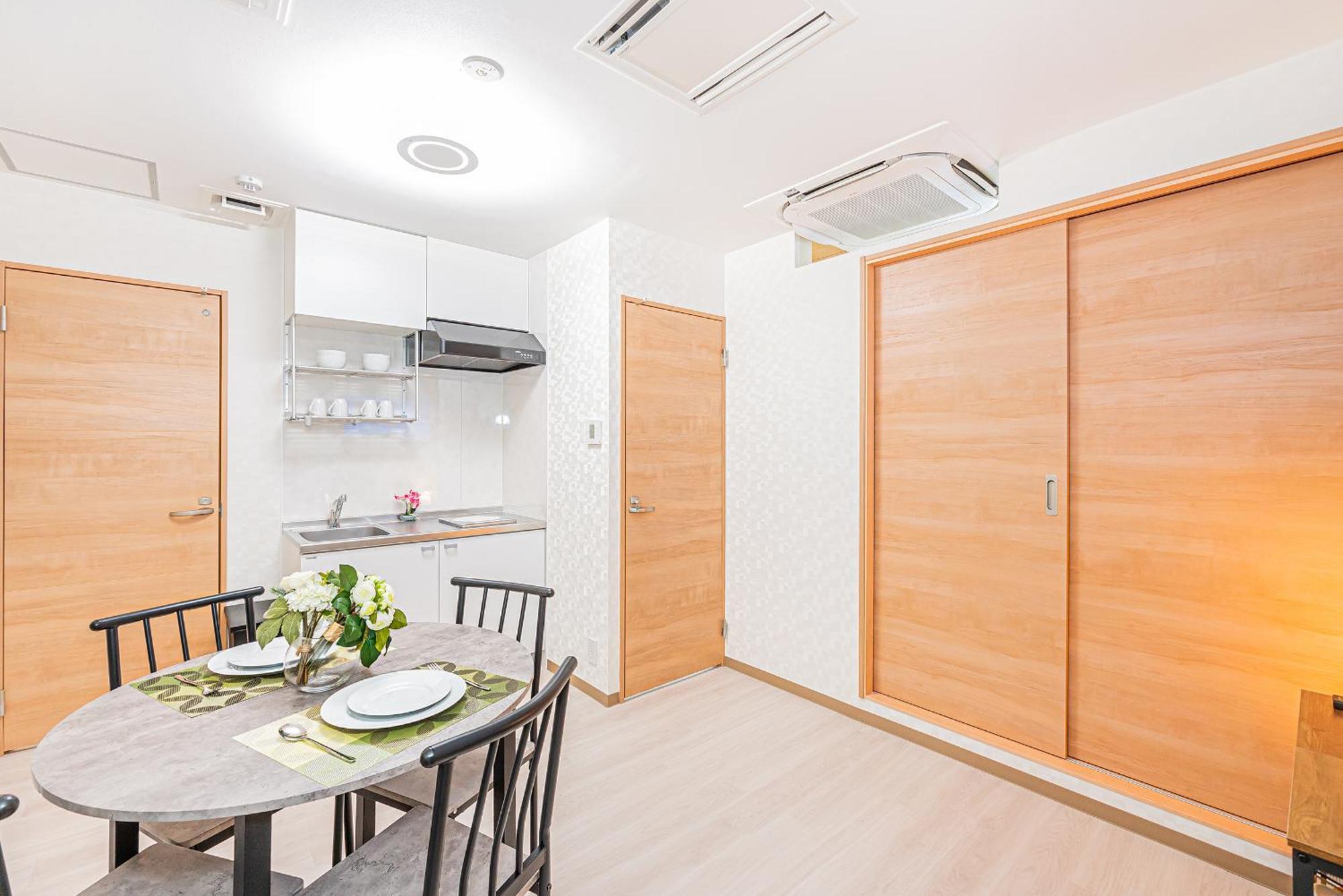 Bright Modern Airbnb In Tokyo's Northern District Apartment *