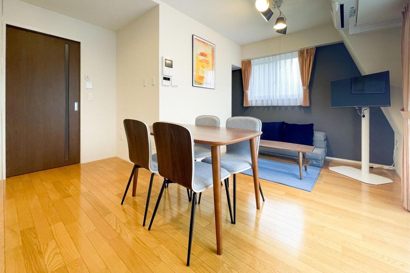 Crest Court Kagurazaka Apartment