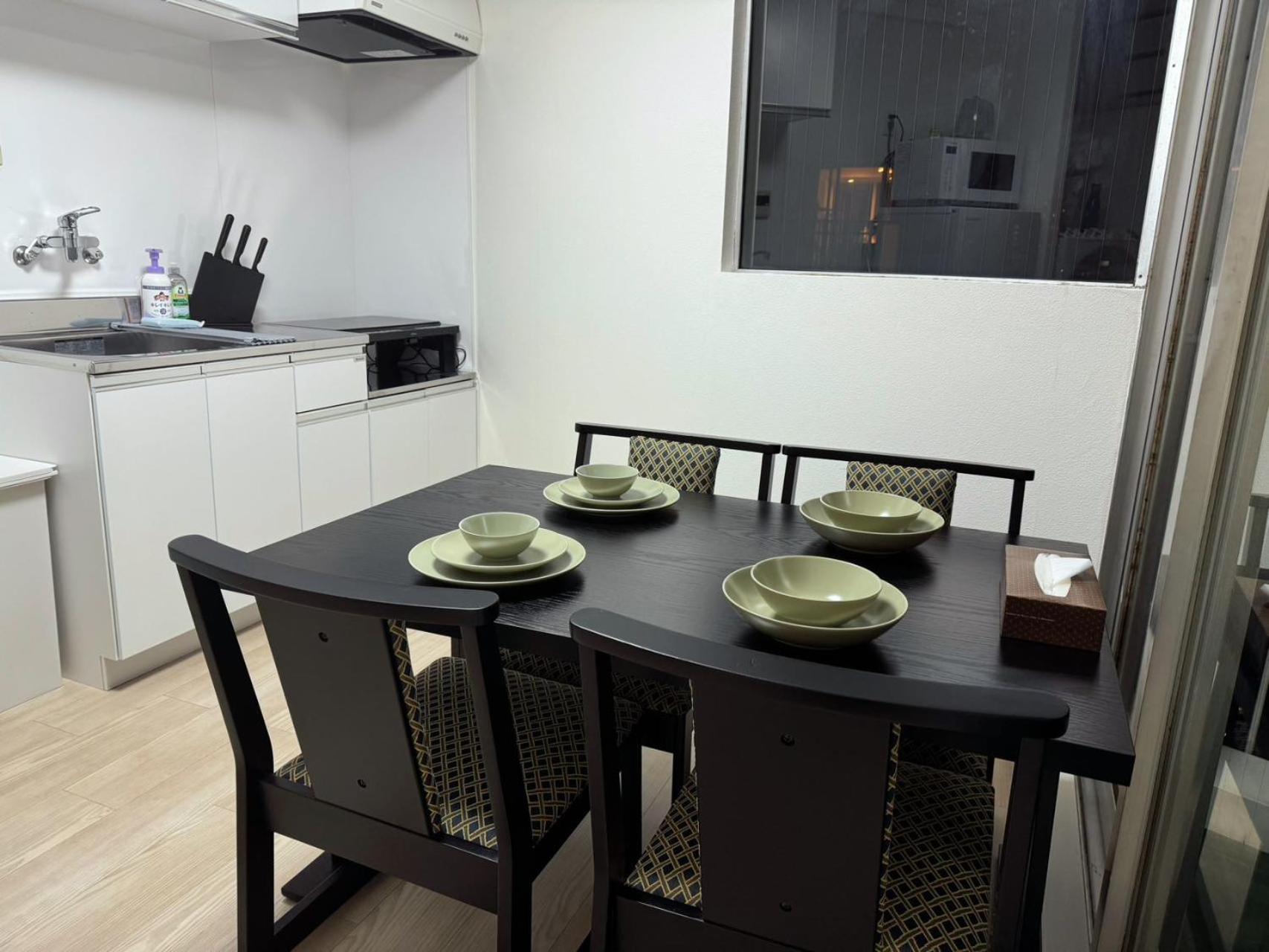 Apartment Lovetokyo Easy Access Nezu Sunset House 根津駅徒歩1分 2-4人 エレベーター 上野 谷中銀座 根津神社 東京大学 新宿 渋谷 銀座 築地 原宿近い Tokyo
