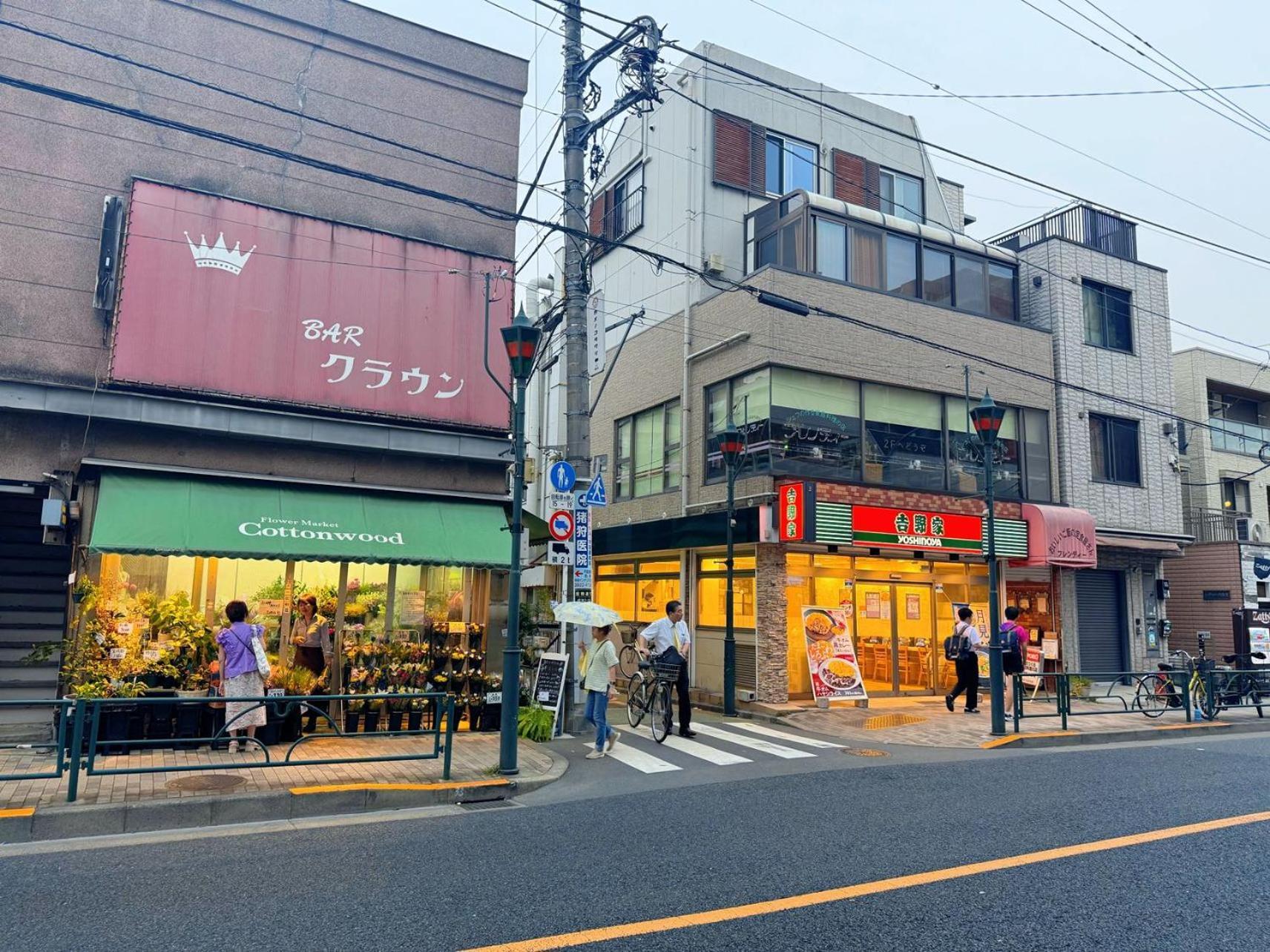 Apartment Lovetokyo Easy Access Nezu Sunset House 根津駅徒歩1分 2-4人 エレベーター 上野 谷中銀座 根津神社 東京大学 新宿 渋谷 銀座 築地 原宿近い Tokyo
