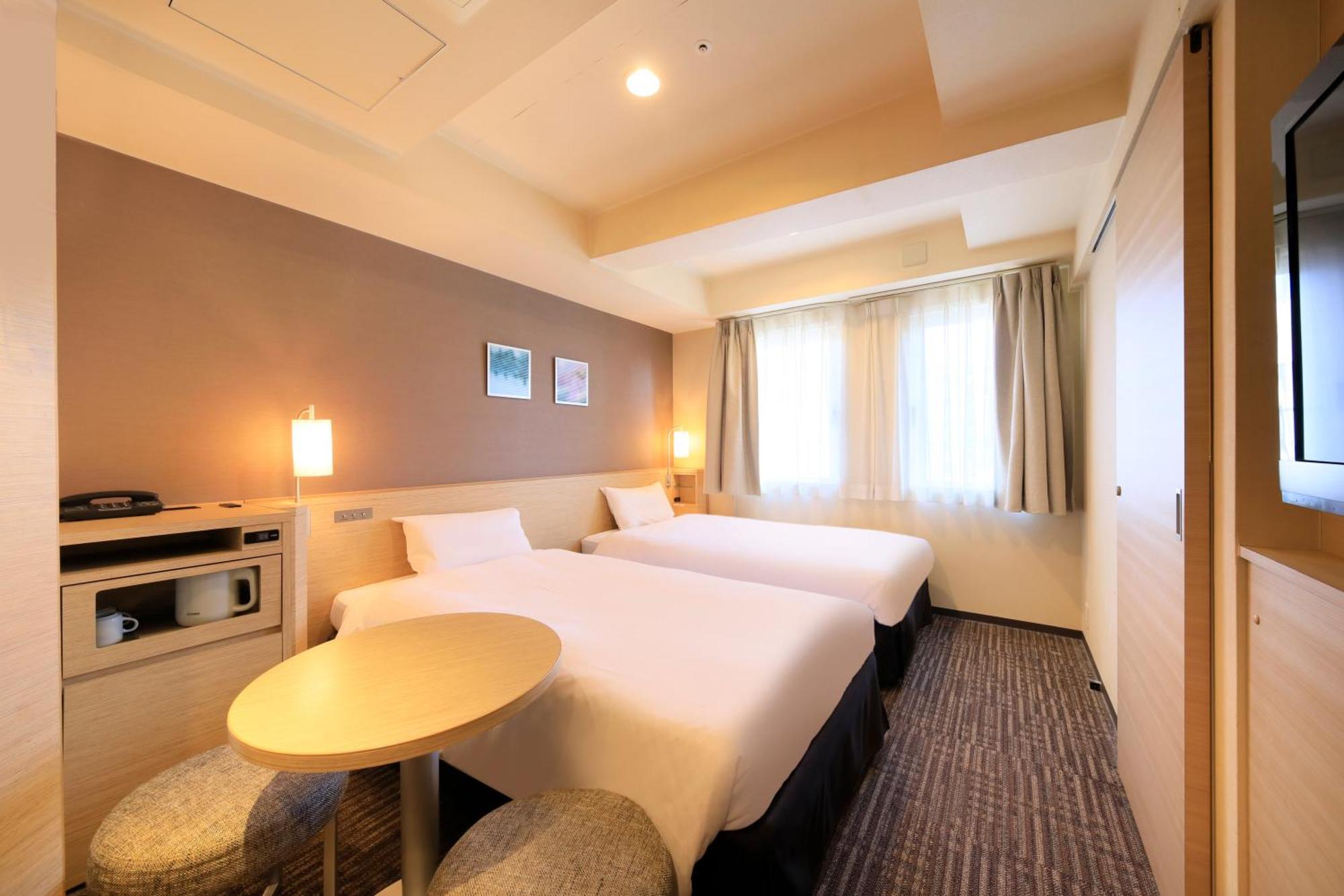 Via Akihabara 3*