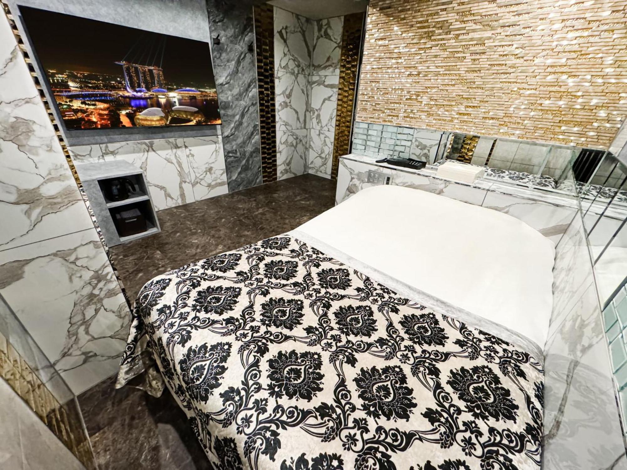Rocks Hotel