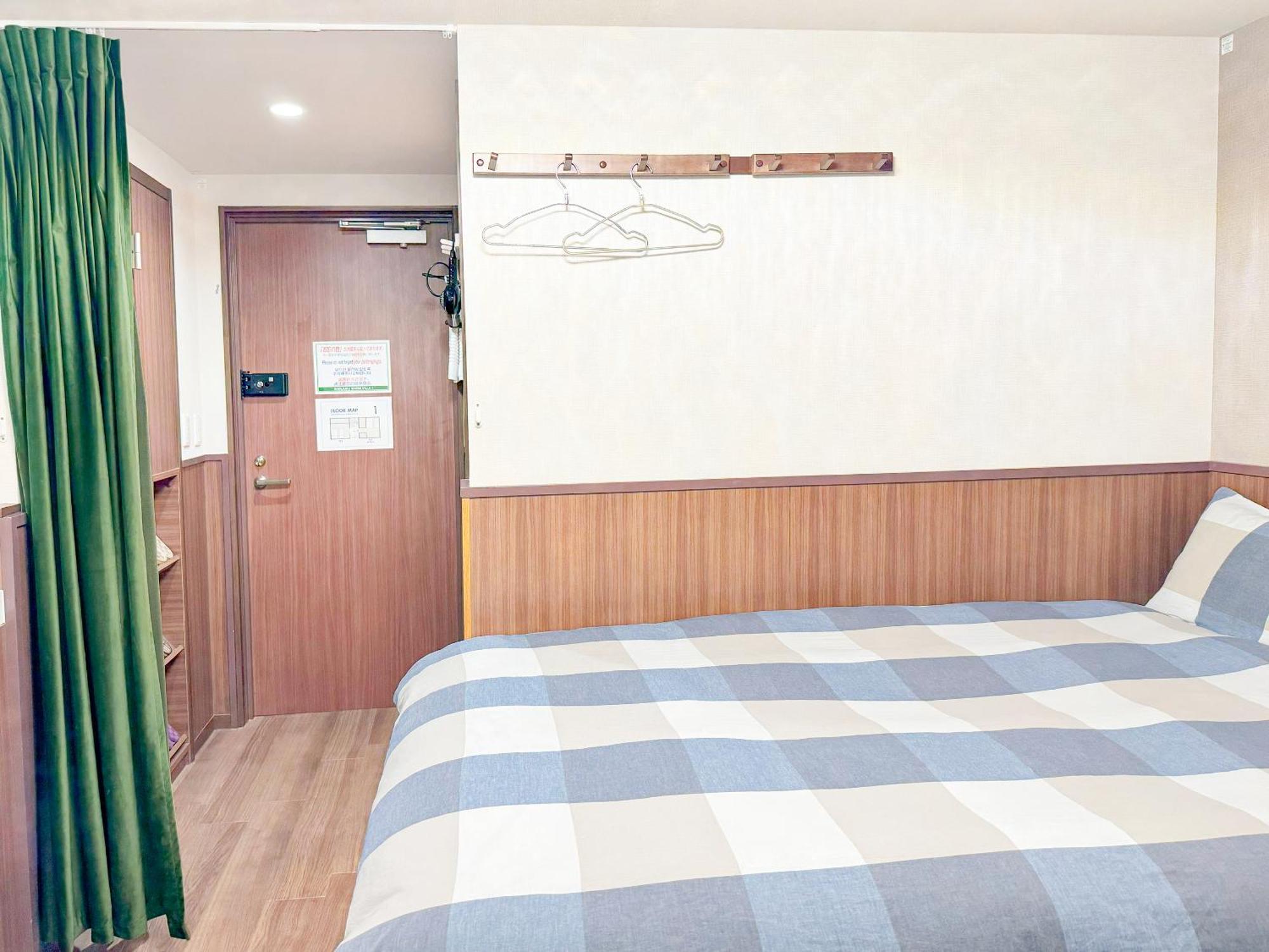 Shinjuku Warm I Hotel