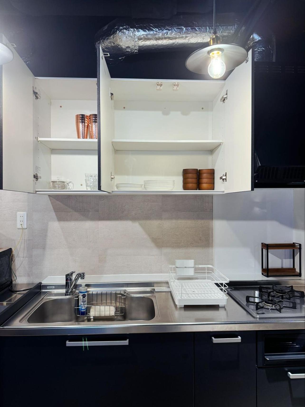 Tokiwa 10 Building 6min Walk From Ikebukuro Station Direct Access To The Airport Tokyo