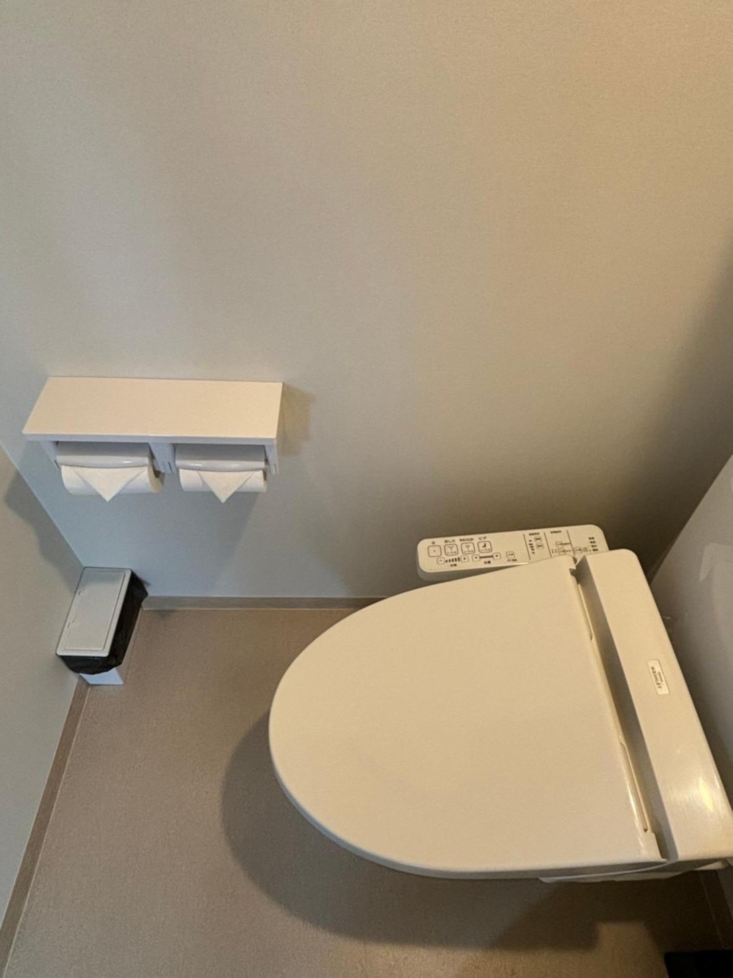 Urayasu House! For Up To 6 People, 15 Min Bus Ride To Disney! Apartment *