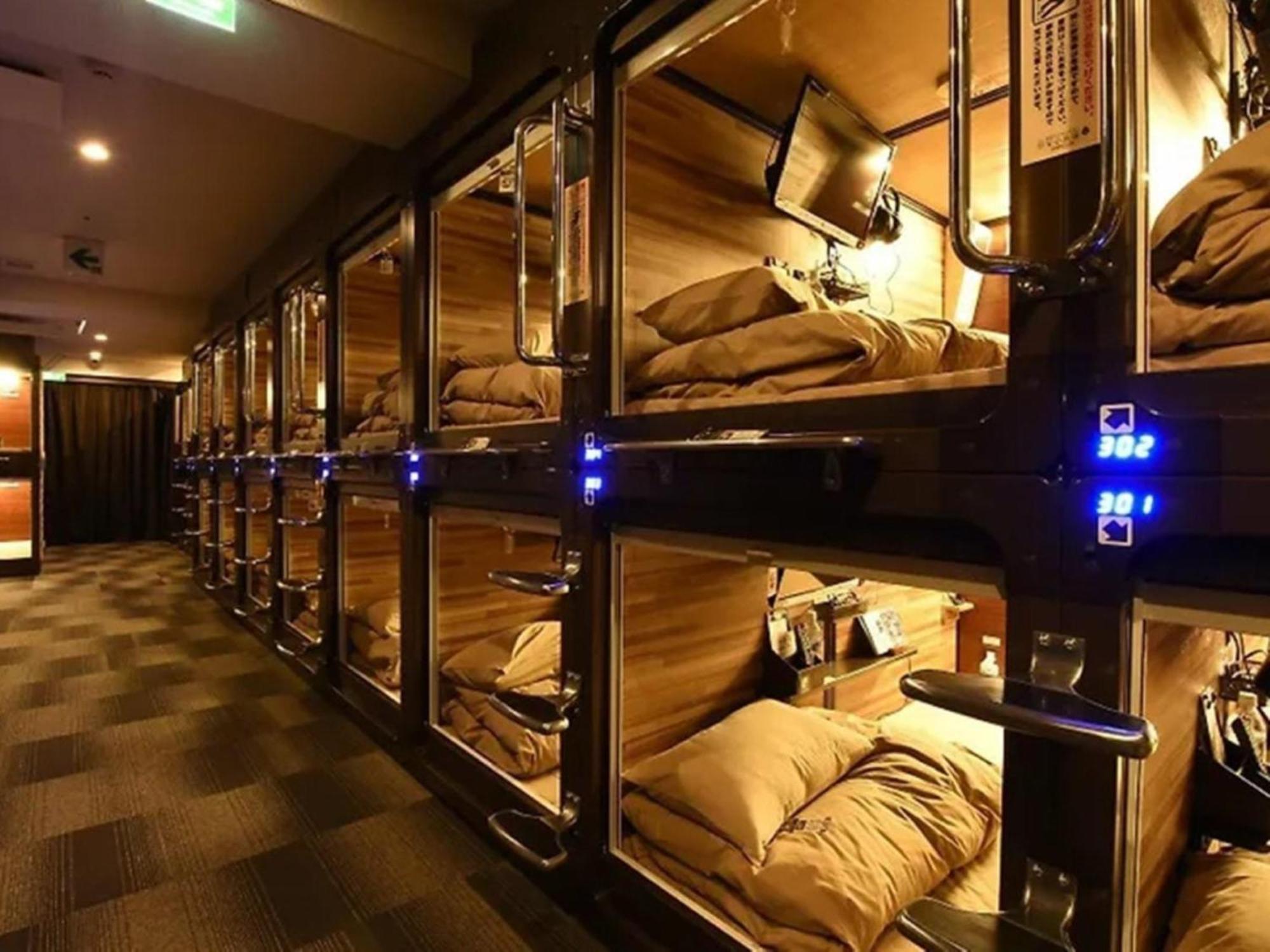 Anshin Oyado Shinbashi Ekimaeten Capsule hotel