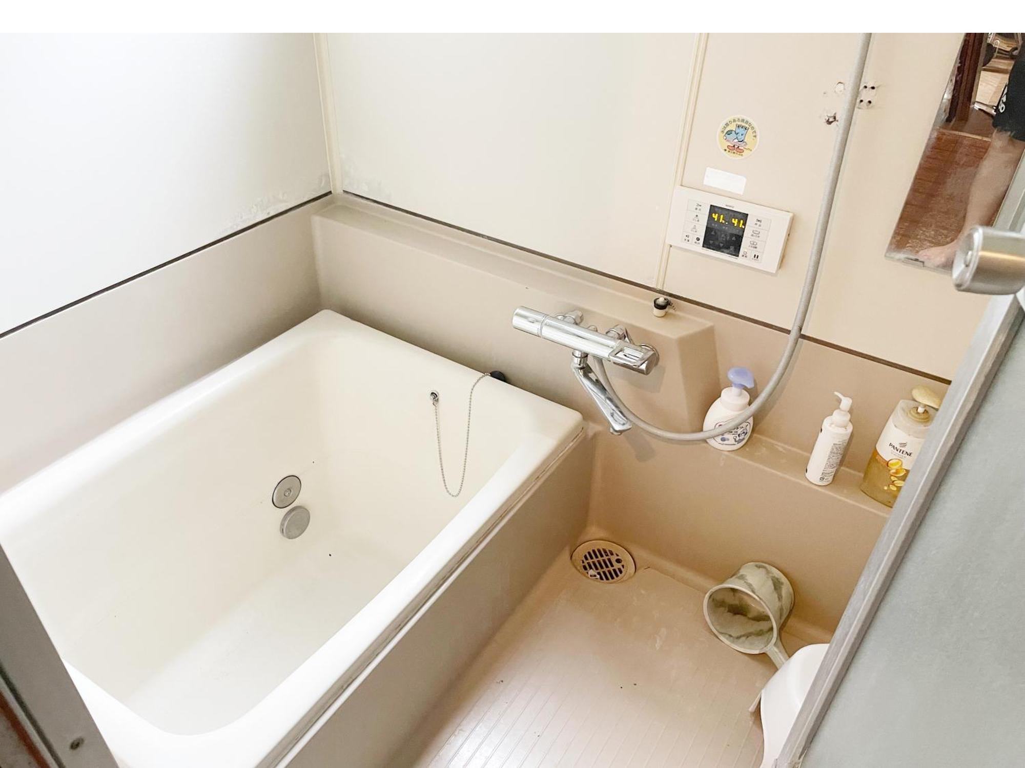 Downtown Tatami House: Multinational Tv & Bbq Corner Guest house