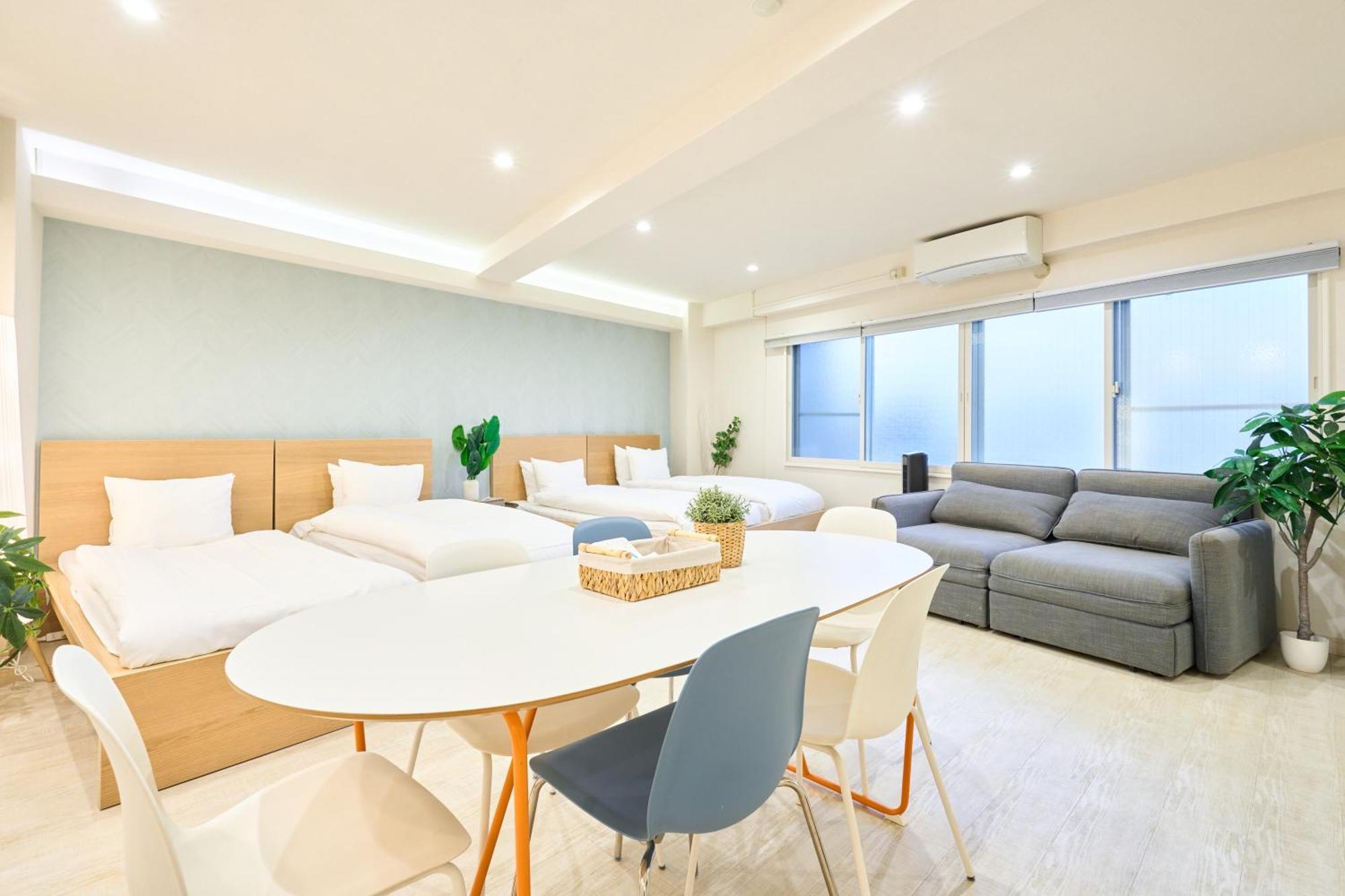 Apartment Ari Arakicho Tokyo