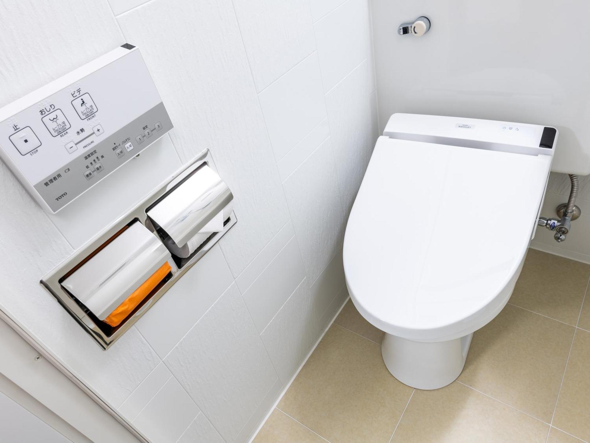 Apa Higashi Shinjuku Ekimae Hotel 3*
