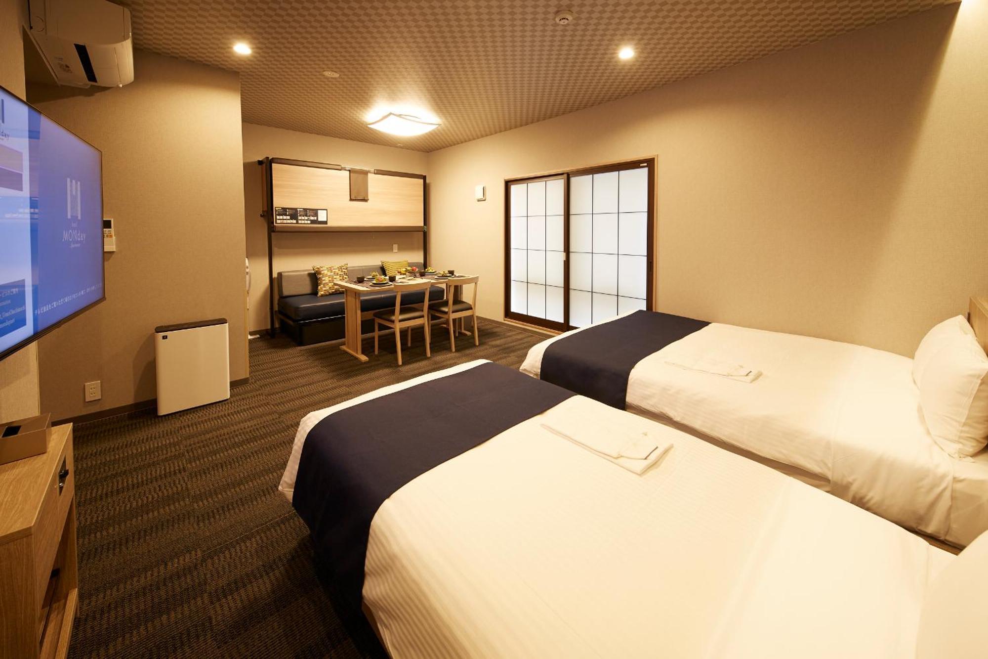 Monday Premium Ueno Okachimachi Aparthotel