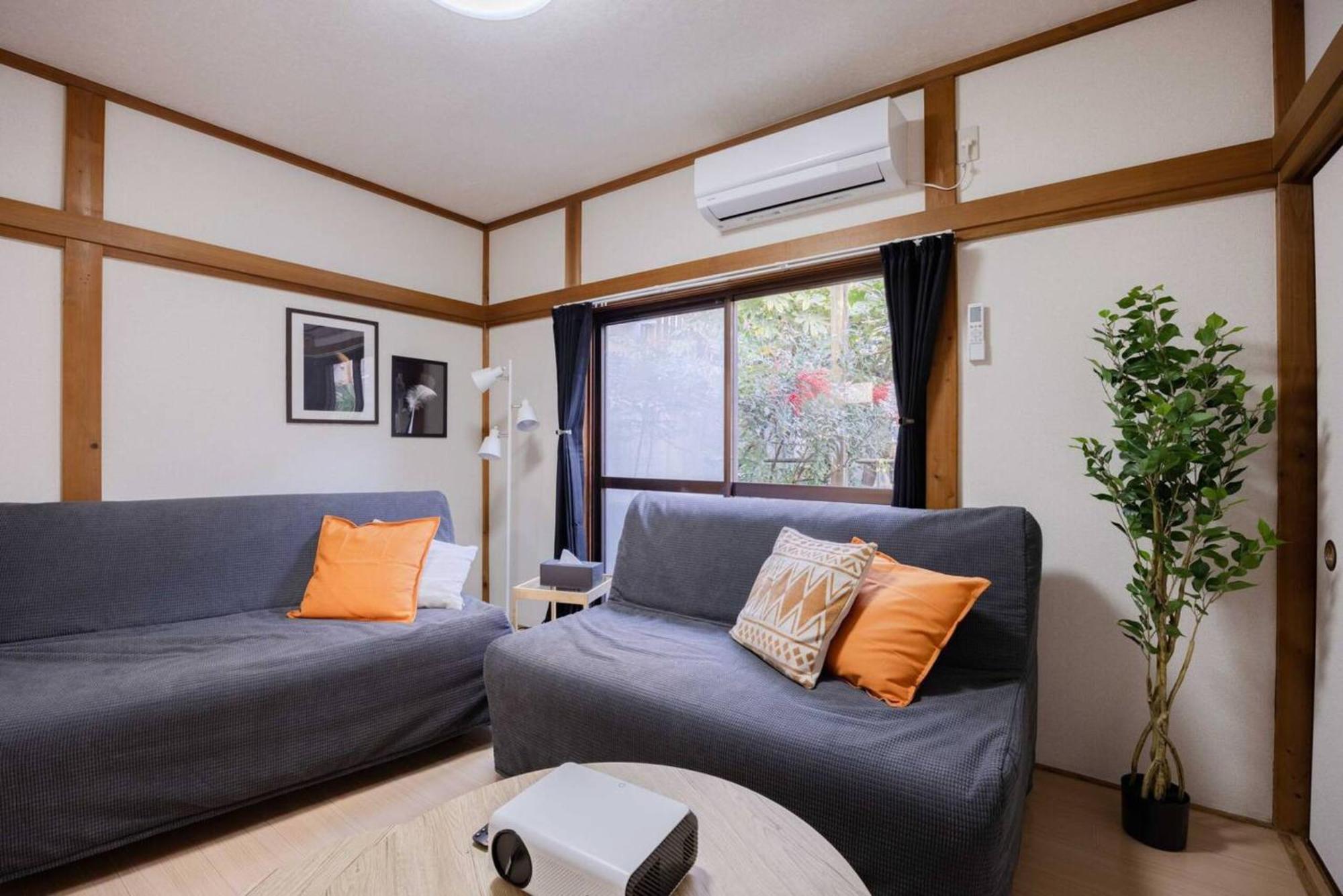 Mikazuki Akabane/ma1 Tokyo