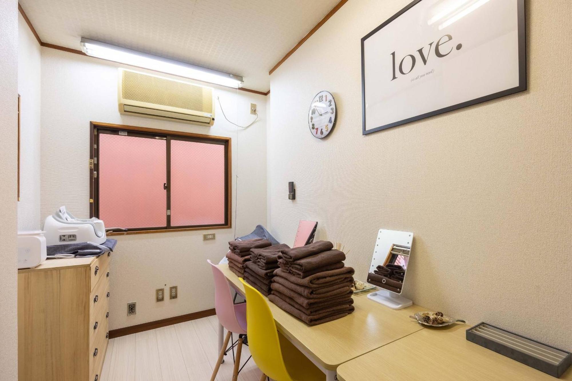 Higashi Komagata Building 2f3f Hk23 Tokyo