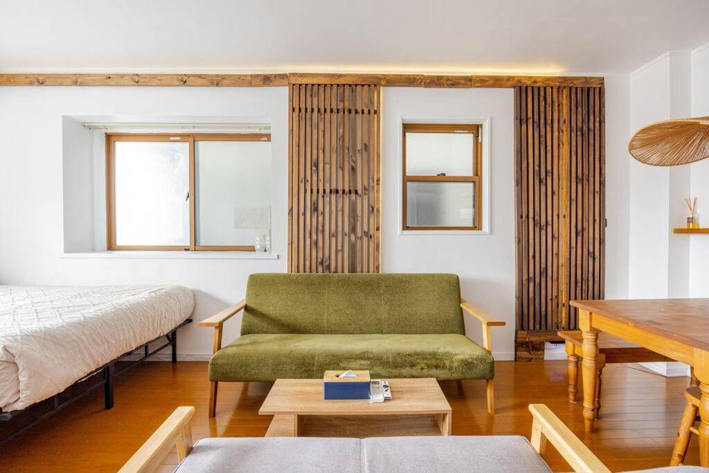 Apartment Hiki 80 Airayoneku Chao No Hirosa Haus Tokyo