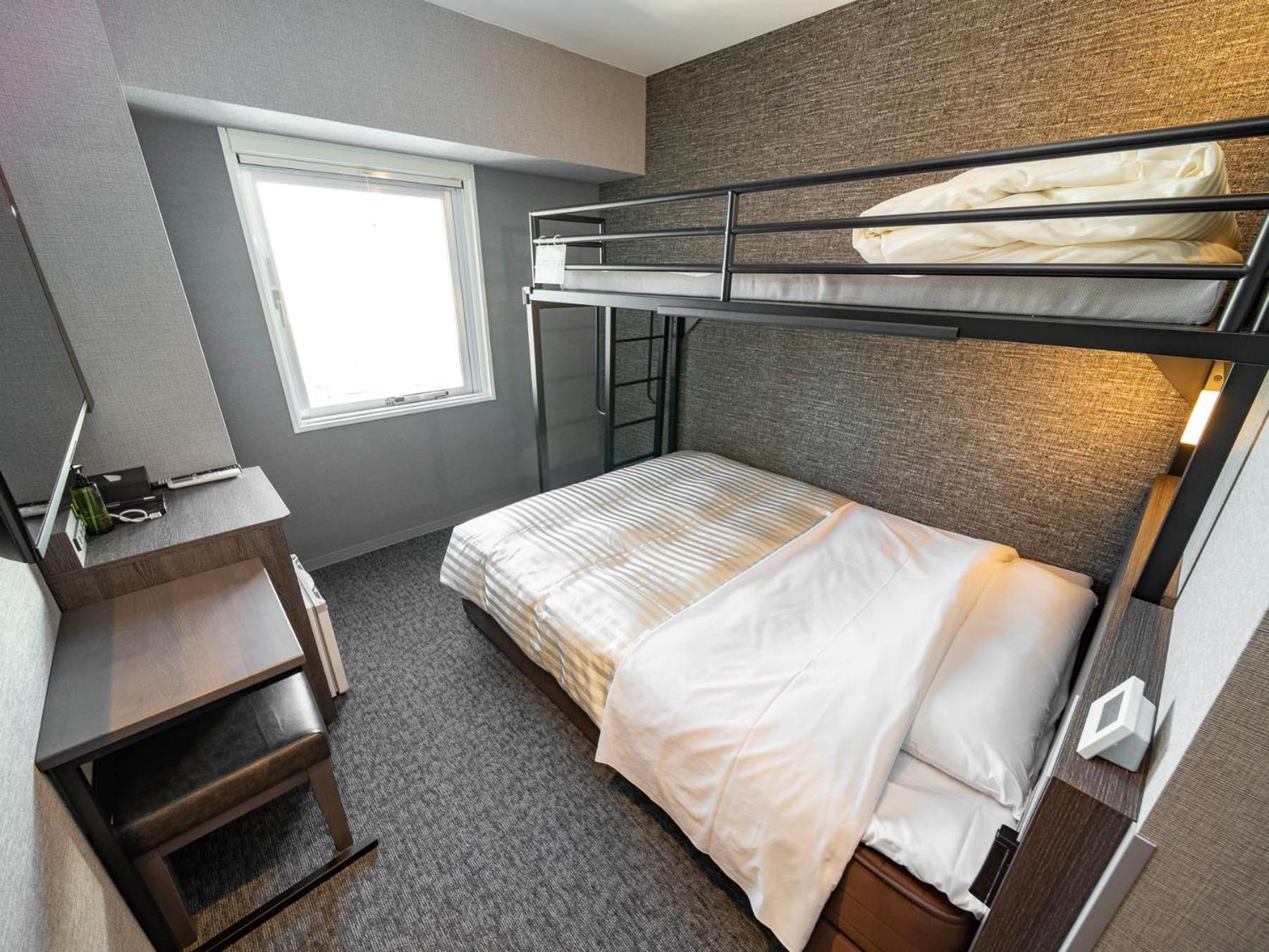 Super Ikebukuro West Natural Hot Spring Hotel 3*