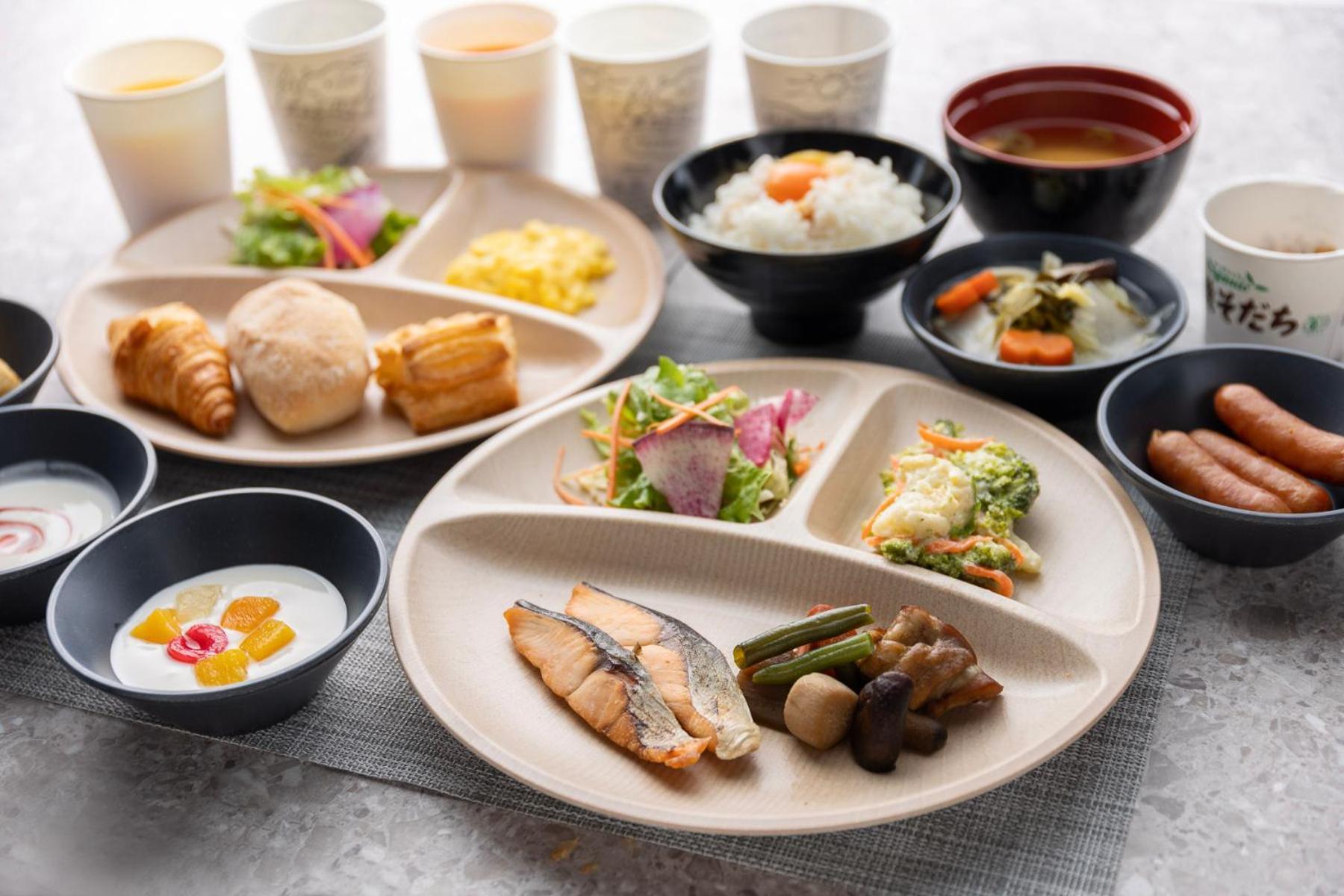 Super Ikebukuro West Natural Hot Spring Hotel 3*