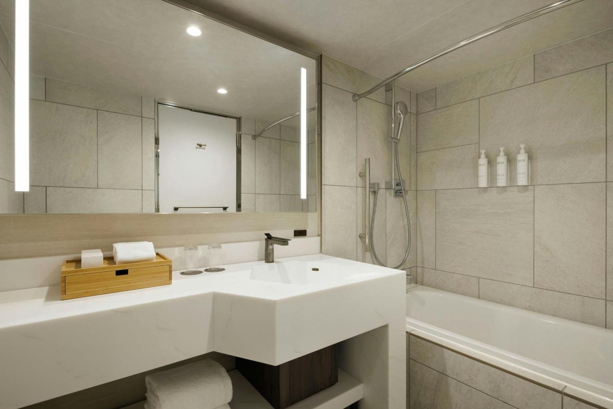 Courtyard By Marriott Ginza Hotel 4*