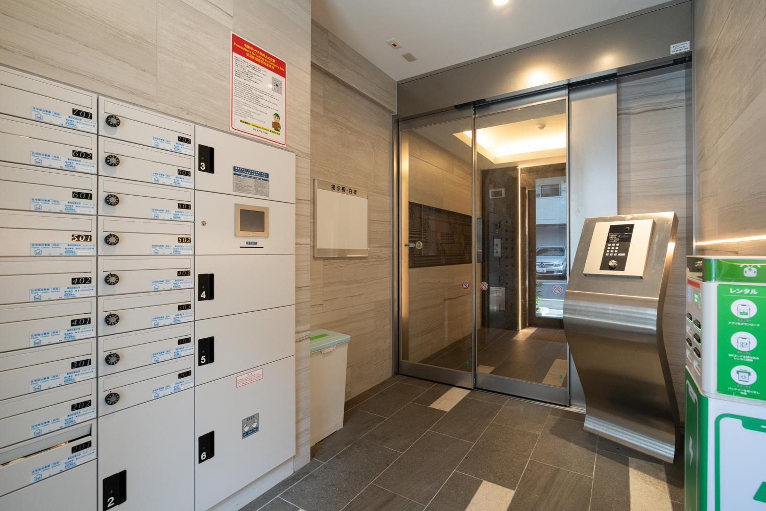 Lafesta Higashikomagata Apartment
