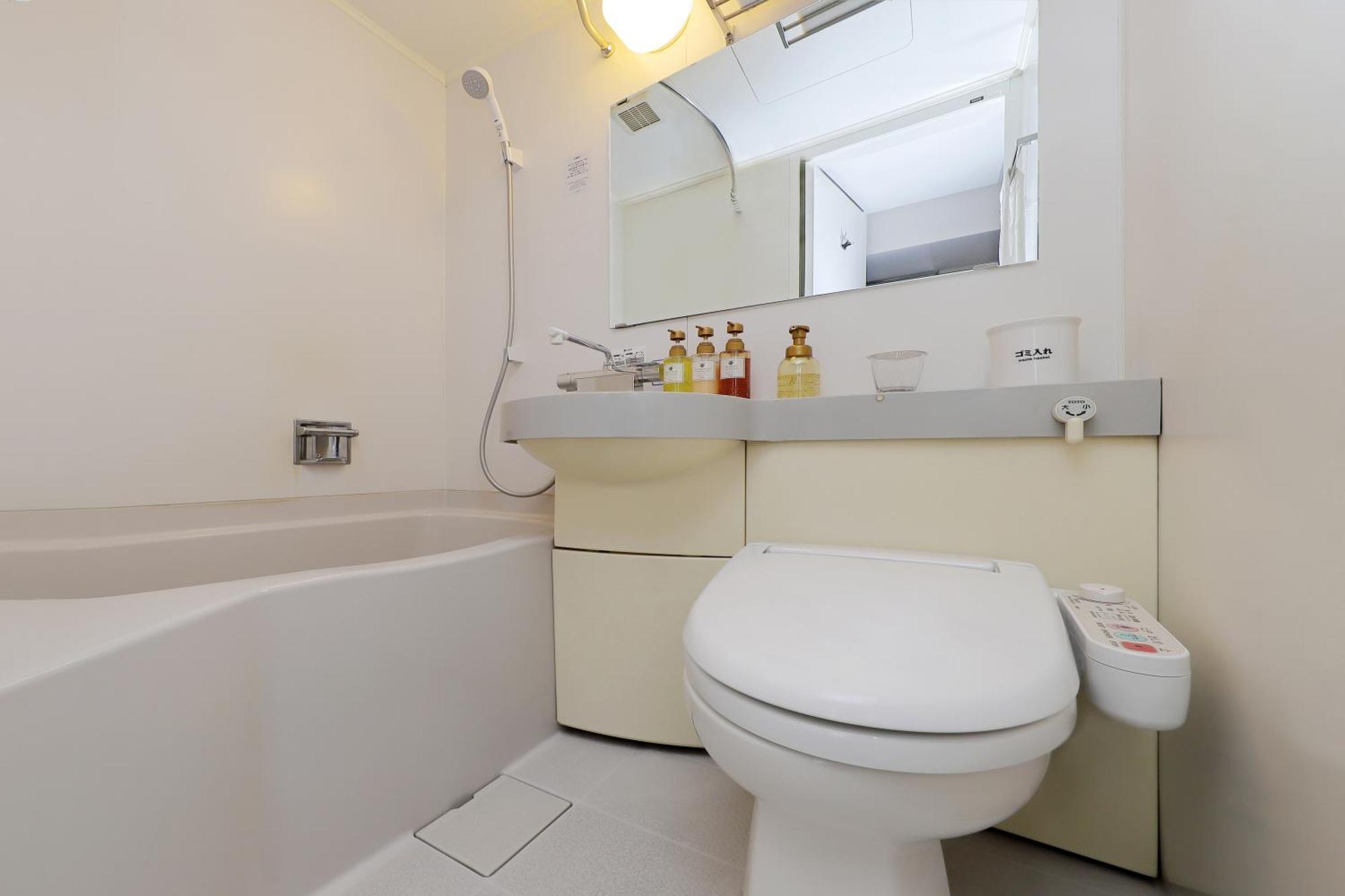 Keio Presso Nihonbashi Kayabacho Hotel 3*