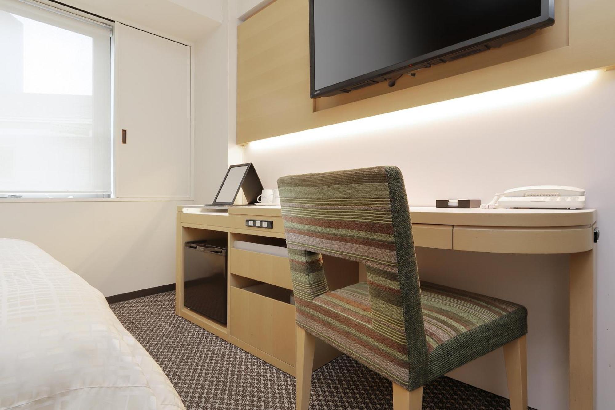 Keio Presso Nihonbashi Kayabacho 3* Tokyo