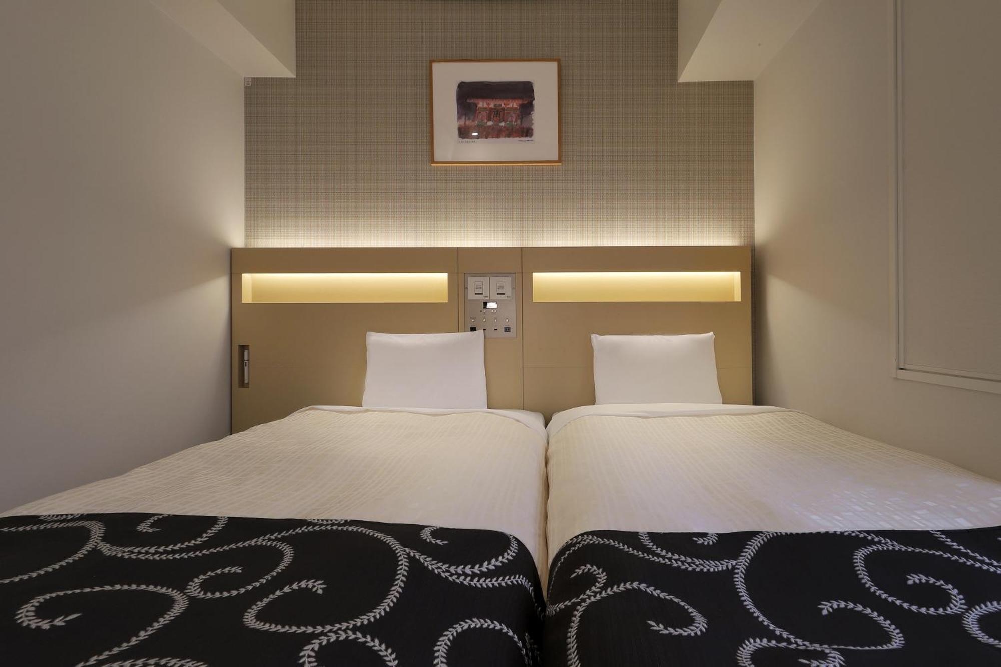Keio Presso Nihonbashi Kayabacho Hotel 3*