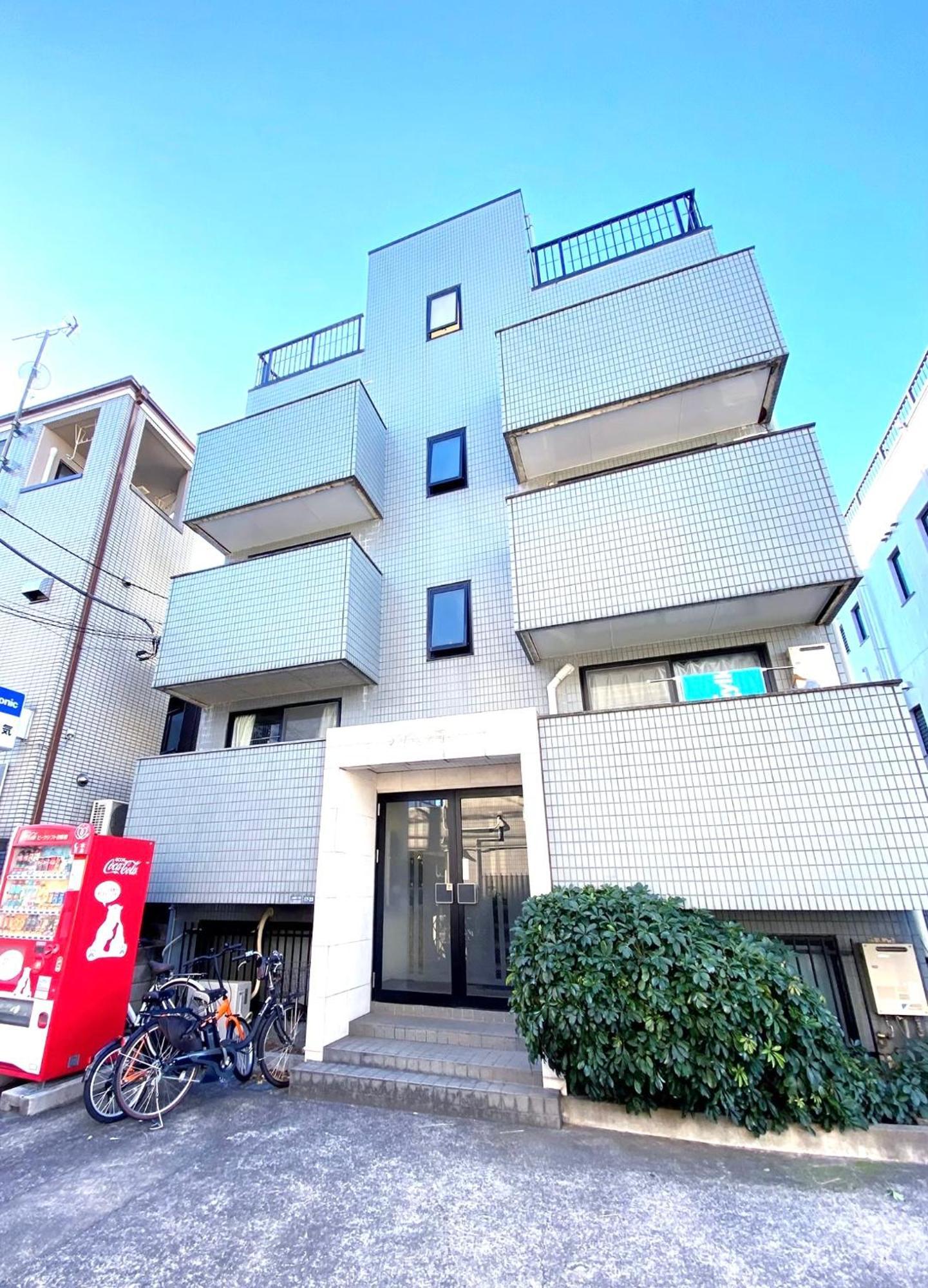 Apartment Harukaze House