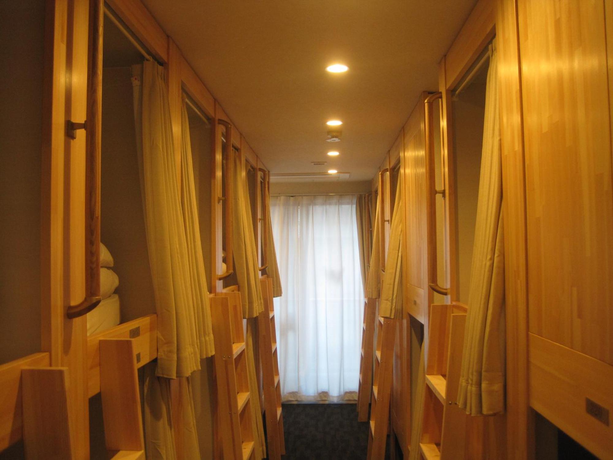 Prele Capsule hotel Tokyo
