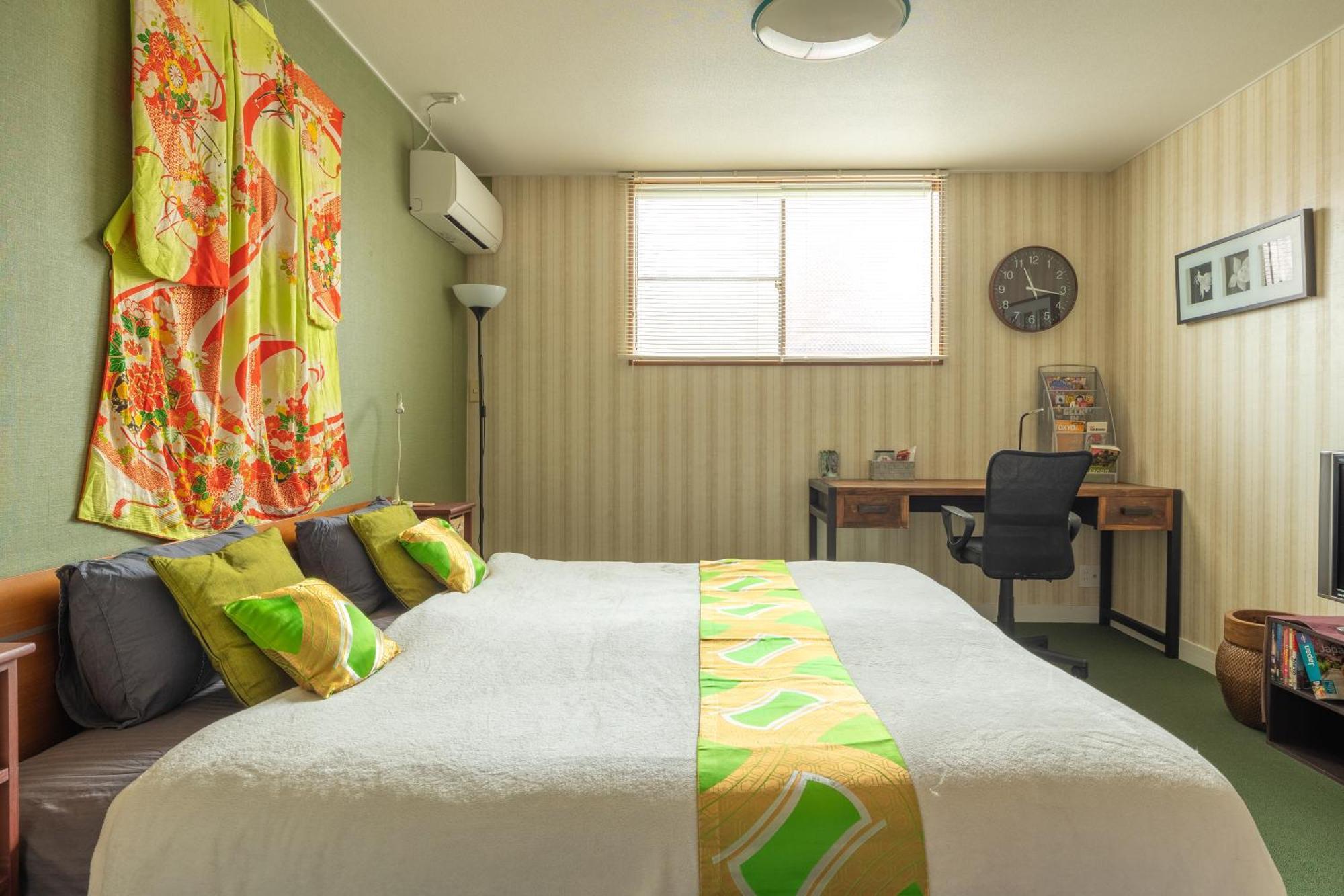 The Ivy Apartments, Location, Yoyogi!! * Tokyo