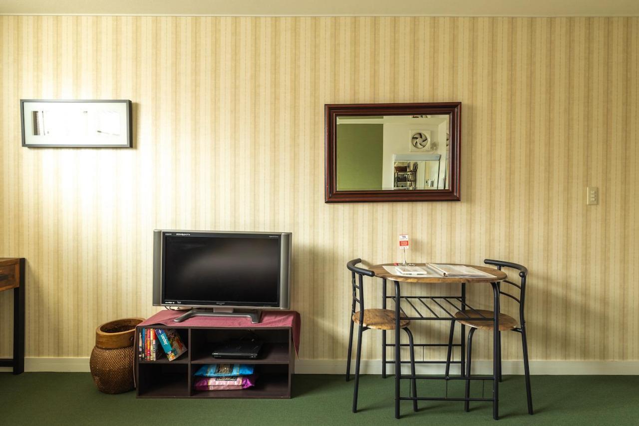 The Ivy Apartments, Location, Yoyogi!! Apartment