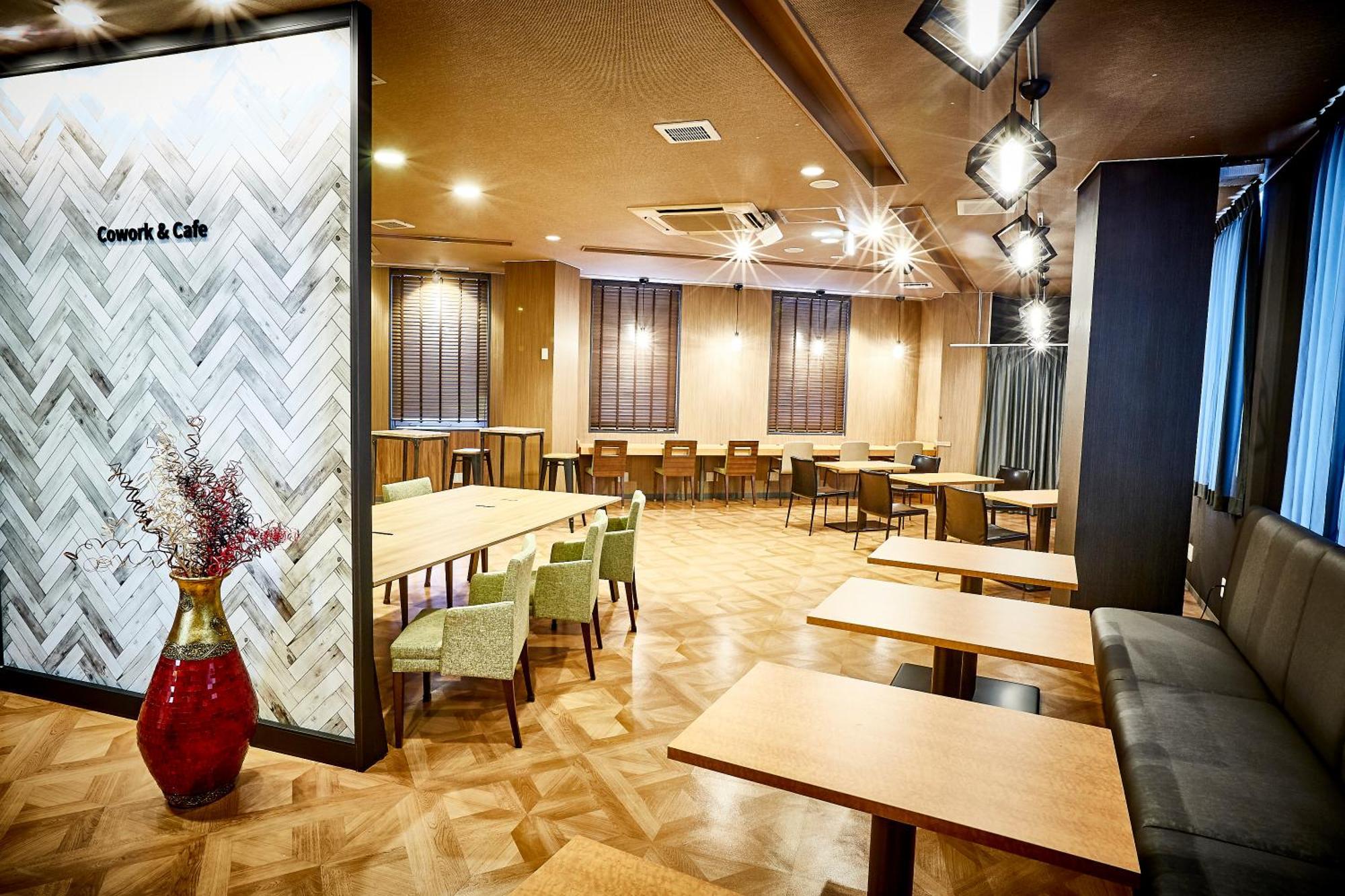 Anshin Oyado Shinbashi Ekimaeten Capsule hotel *