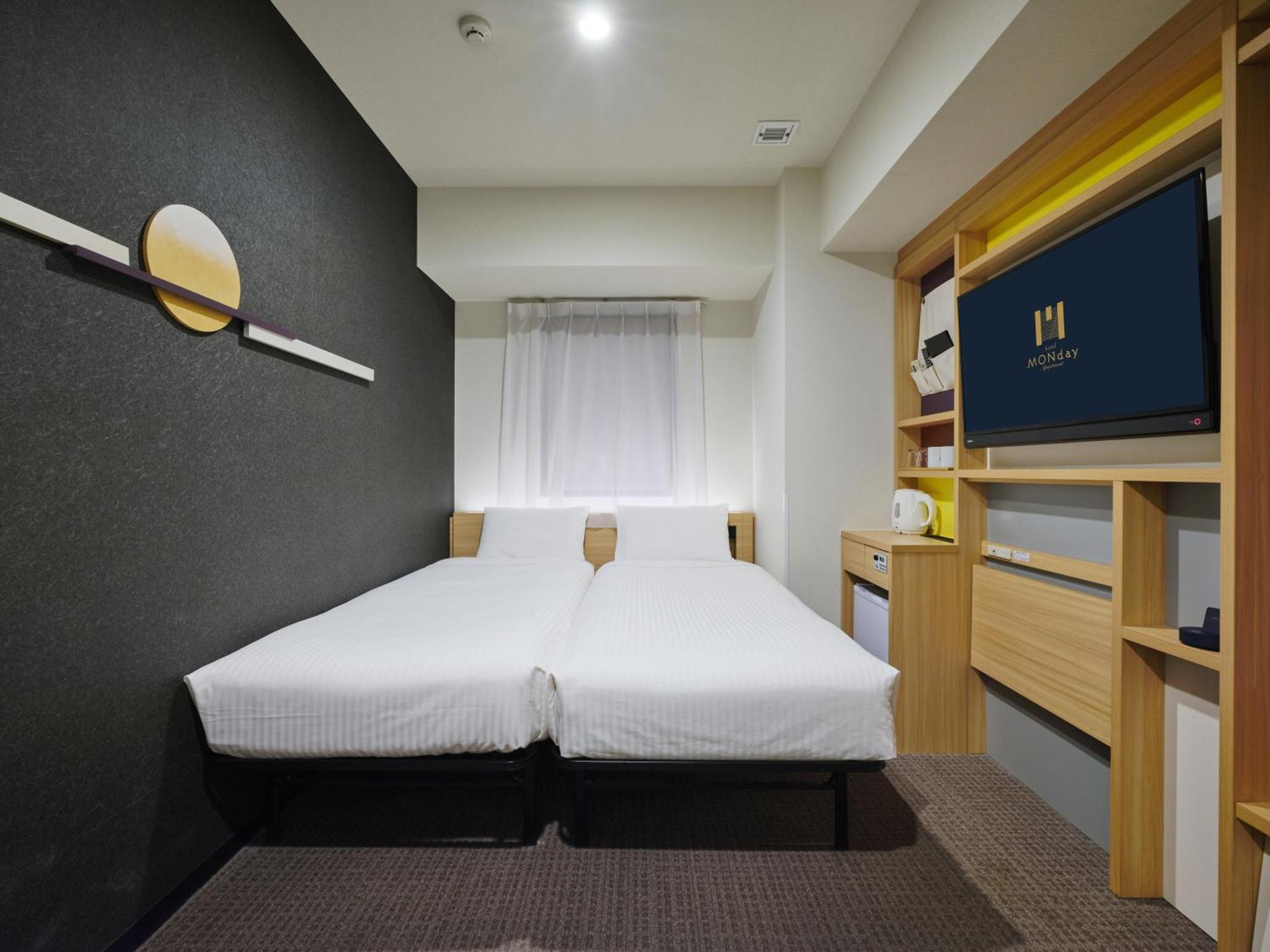 Monday Nishikasai Hotel Tokyo