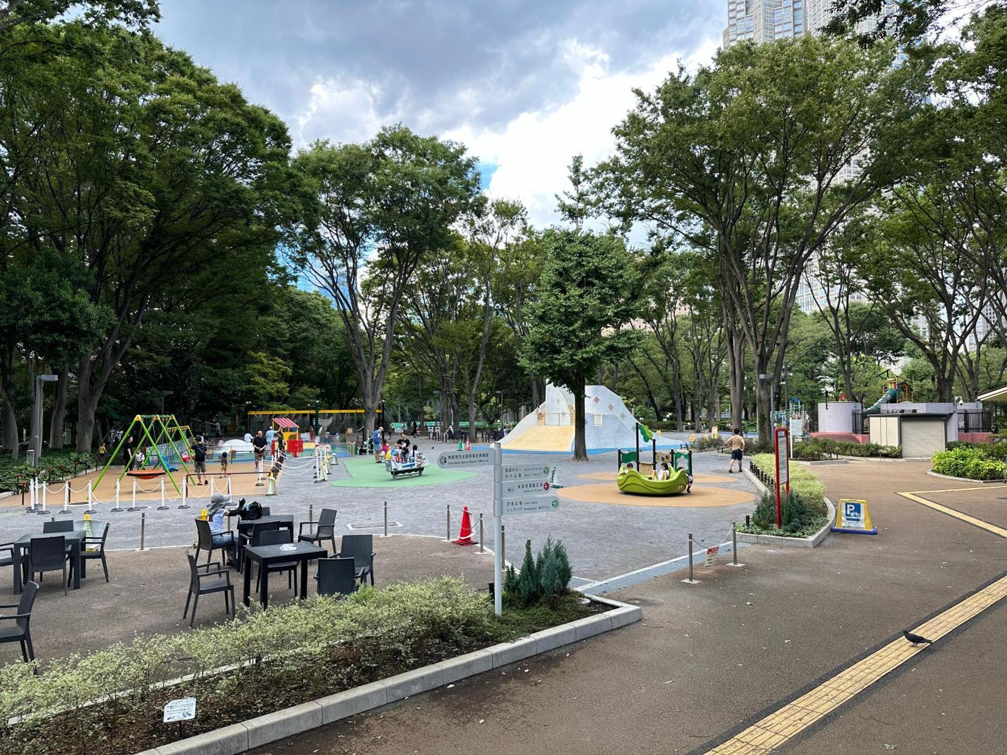 Apartment 新宿神楽坂近く寿司店2 *