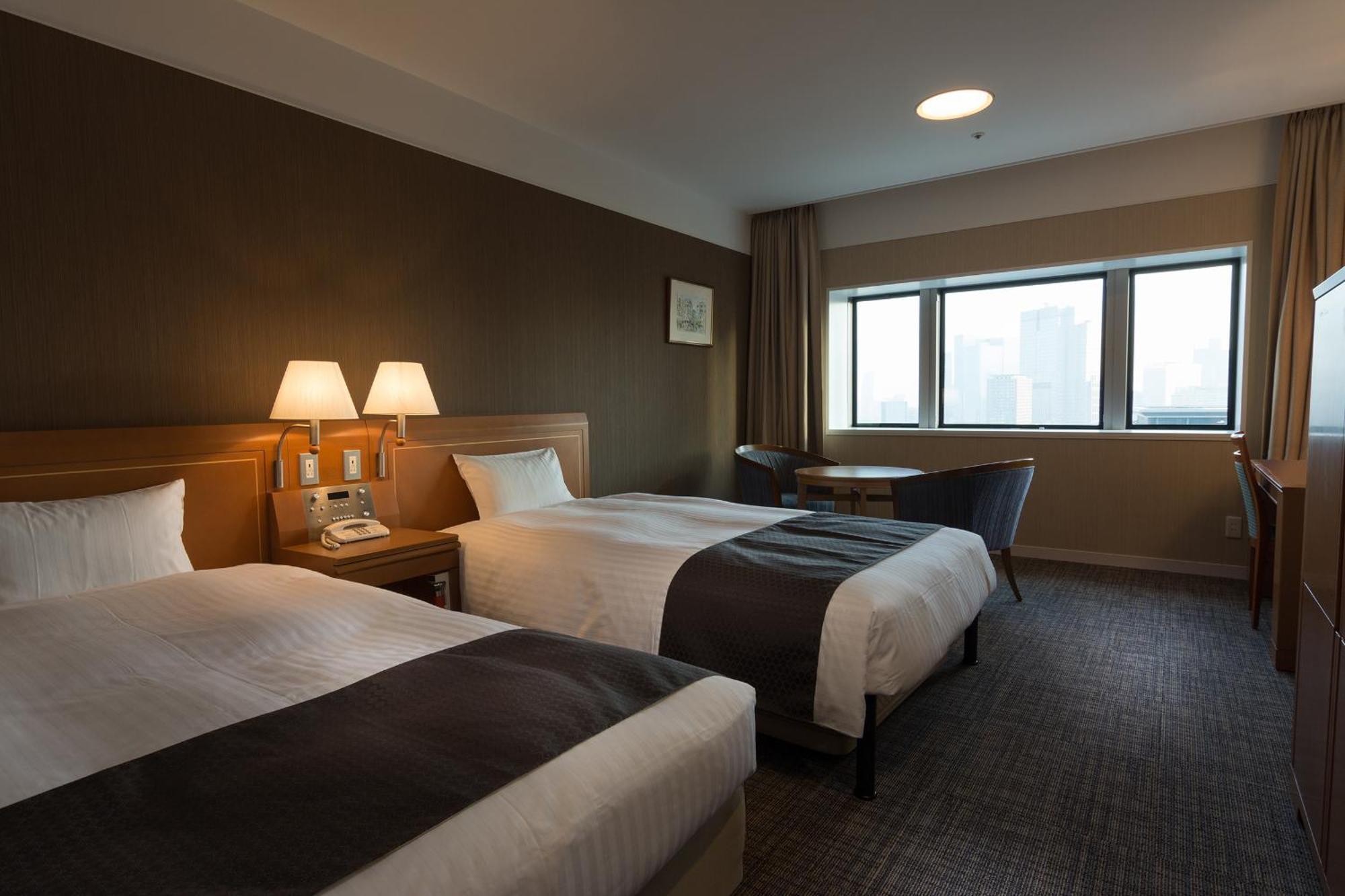 Toshi Center Hotel